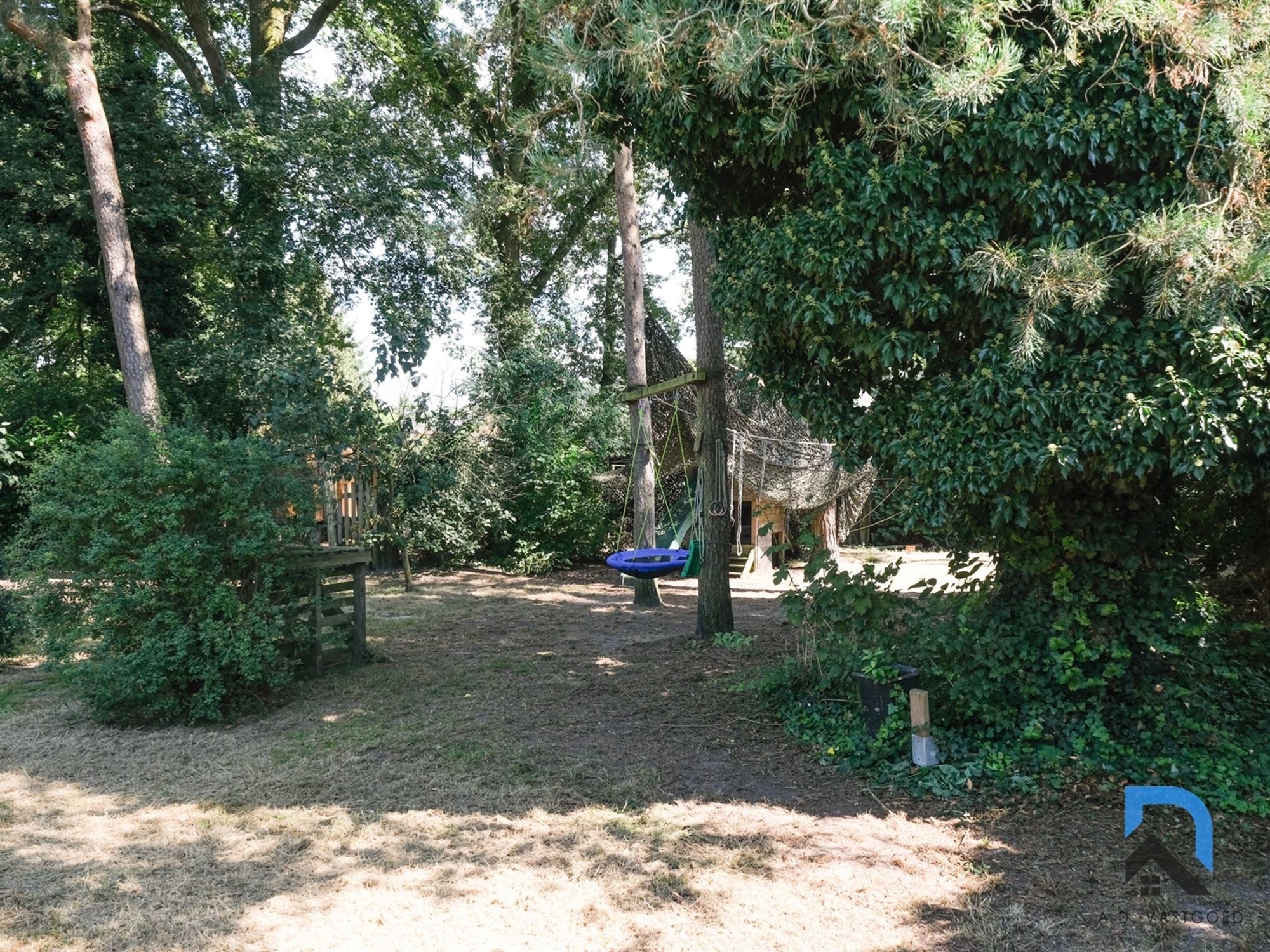 Vrijstaande woning op toplocatie in Genk foto 24