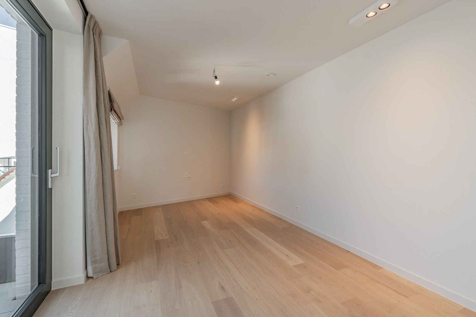 Luxe penthouse te duinenwater met zuid georiënteerd terras nabij het meer foto 13