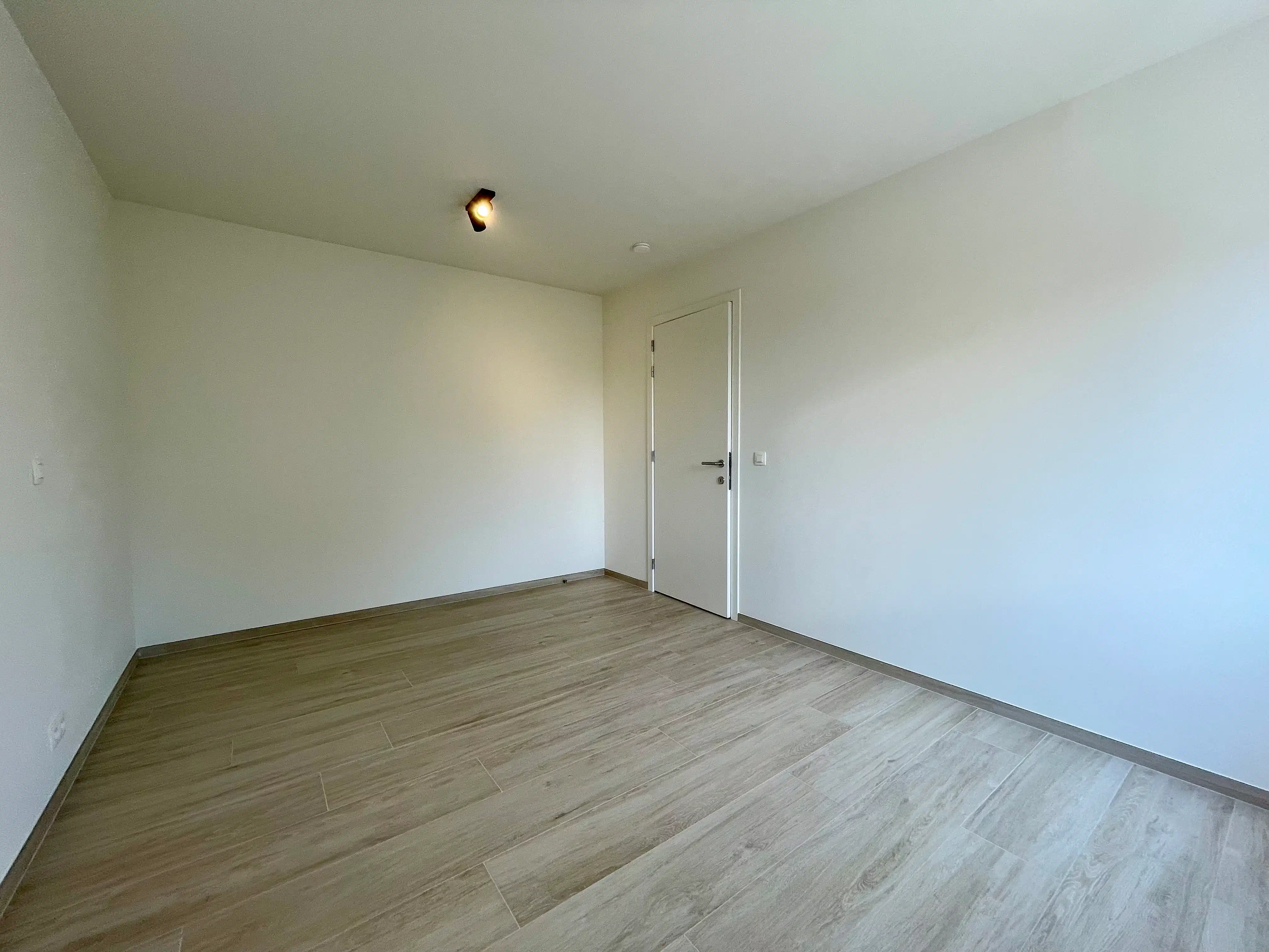 Ruime, energiezuinige nieuwbouwwwoning met 4 slaapkamers foto 14