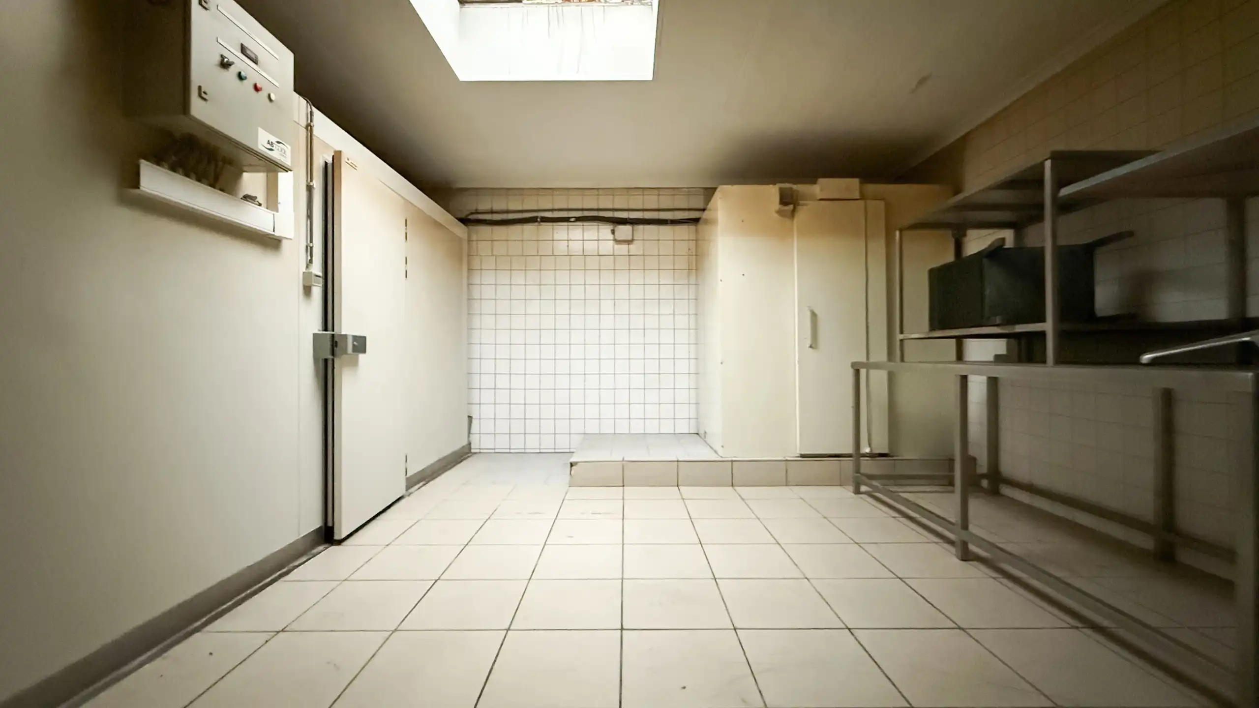 Handelspand met ingerichte bakkerij & appartement Wellen foto 22