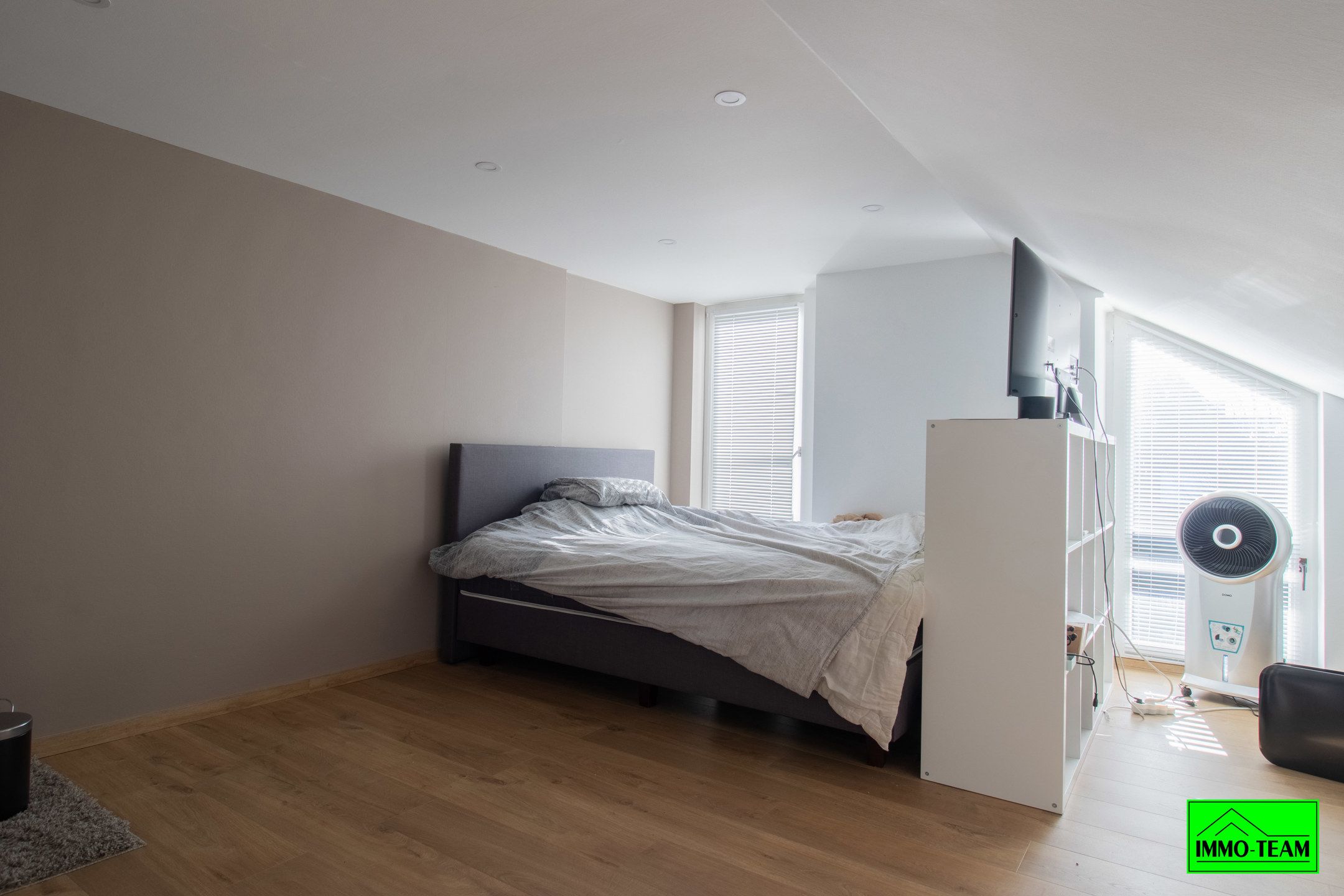 Instapklare villa met 3 slaapkamers, garage en ruime tuin  foto 16
