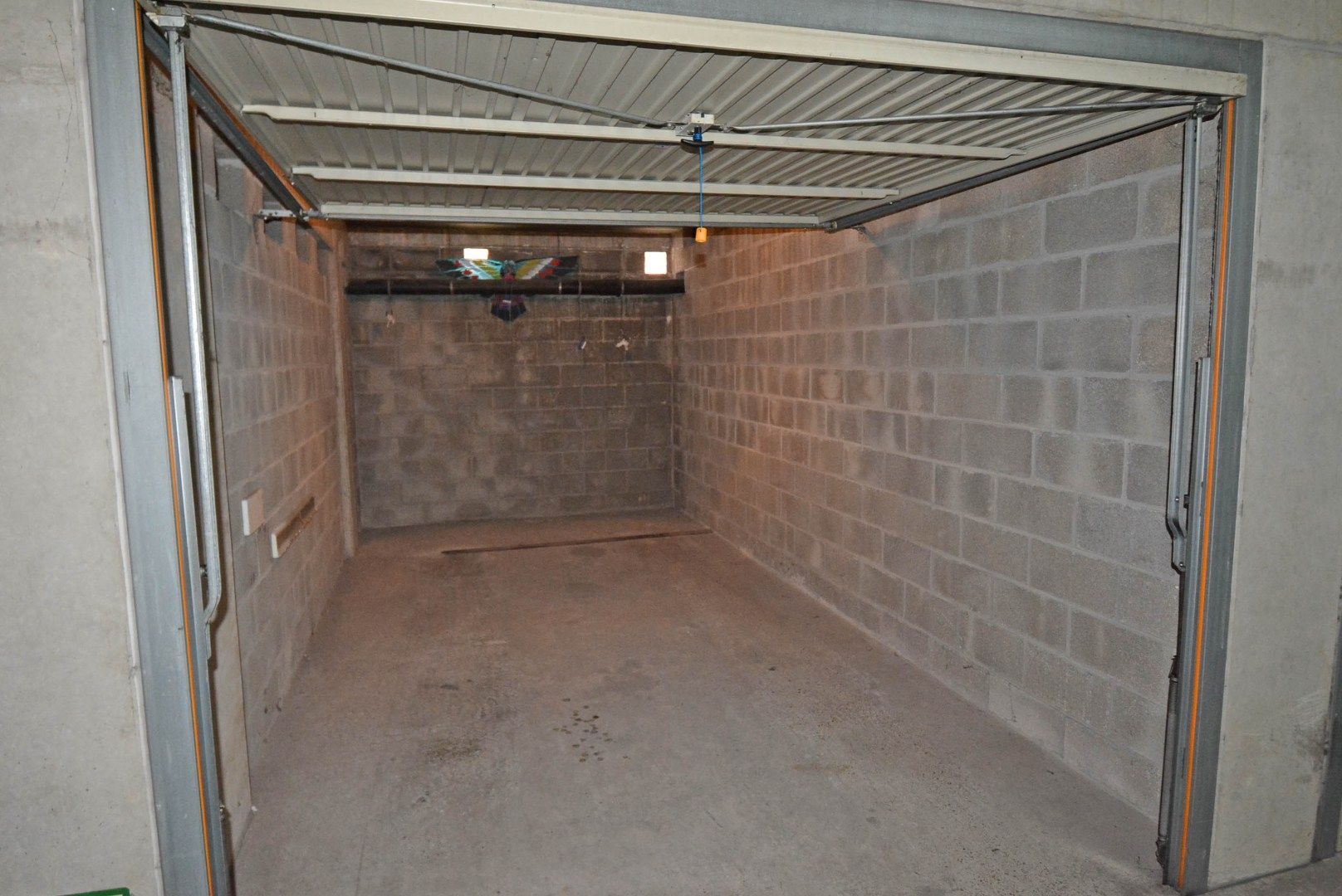 gemakkelijke toegankelijke garagebox centraal gelegen foto 5
