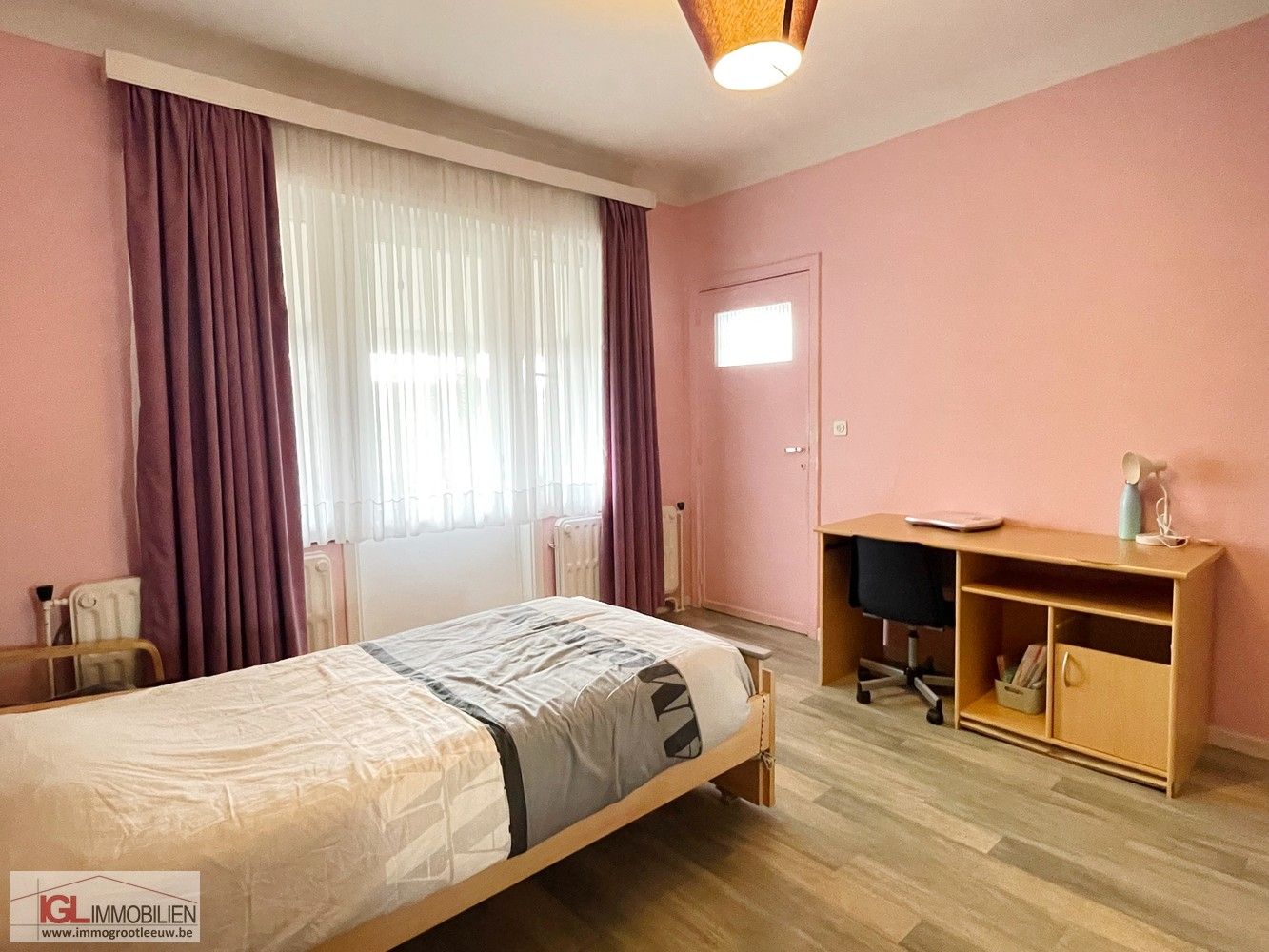 Op te frissen rijwoning met 3 slaapkamers en garage foto 16