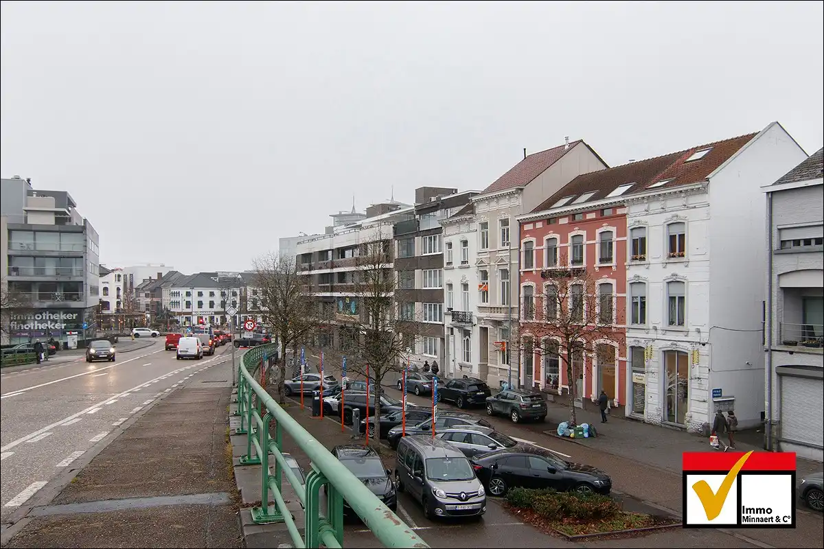 Sint-Truidersteenweg 14 , 3500 Hasselt. Praktijk, kantoorruimte aan de rand van de Groene Boulevard Hasselt foto 2