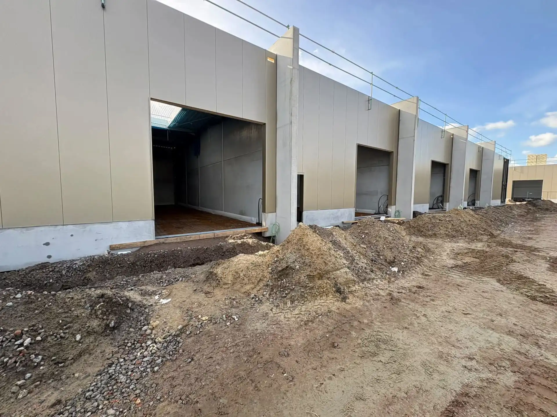 Nieuwbouw KMO-unit 360m² Laarne foto 2