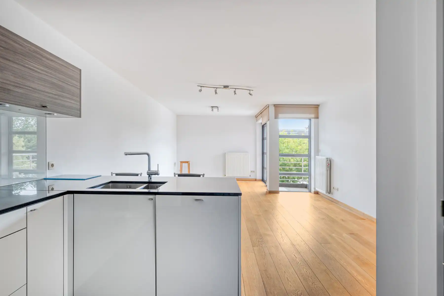 OPTIE Goed onderhouden appartement op eerste verdieping met garage foto 6