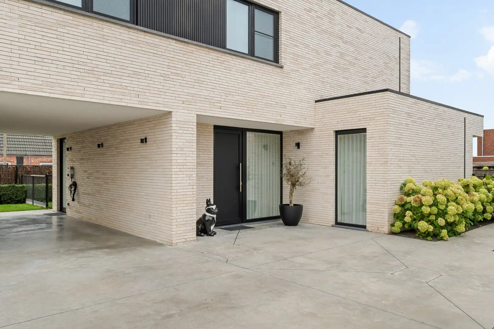 Recente, perfect afgewerkte villa met 4 slaapkamers te Roeselare foto 4