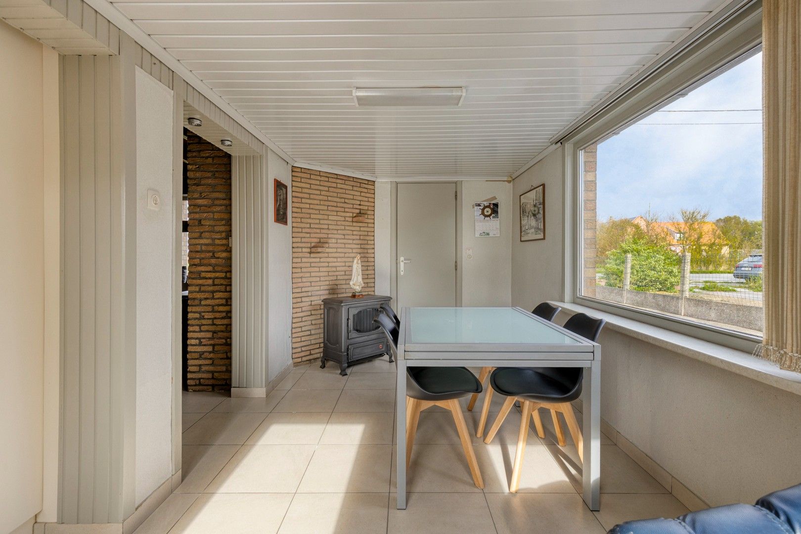 Te renoveren halfopen bebouwing met ruime garage en tuin op 691 m² foto 6