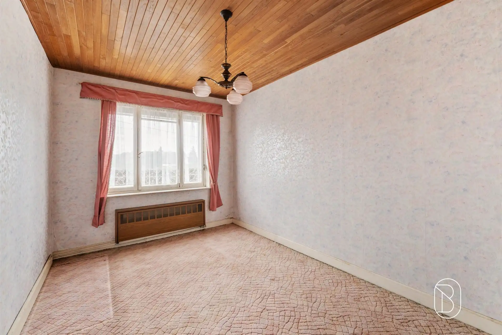 Woning met tuin en grote garage  foto 13