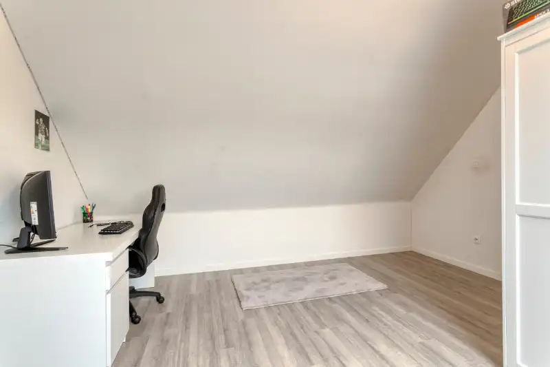 Instapklare woning met karakter in Wondelgem foto 12