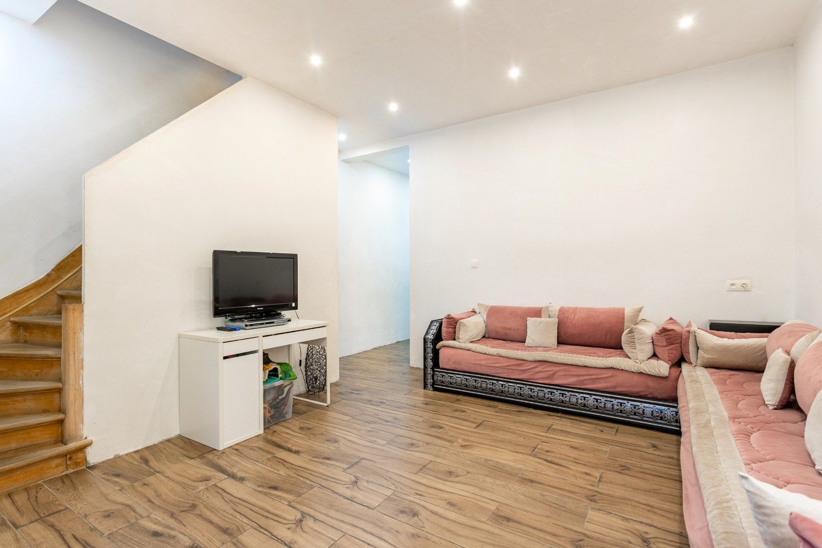 Woning met mogelijkheid tot 4 à 5 slaapkamers en tuin in Lembeek foto 6