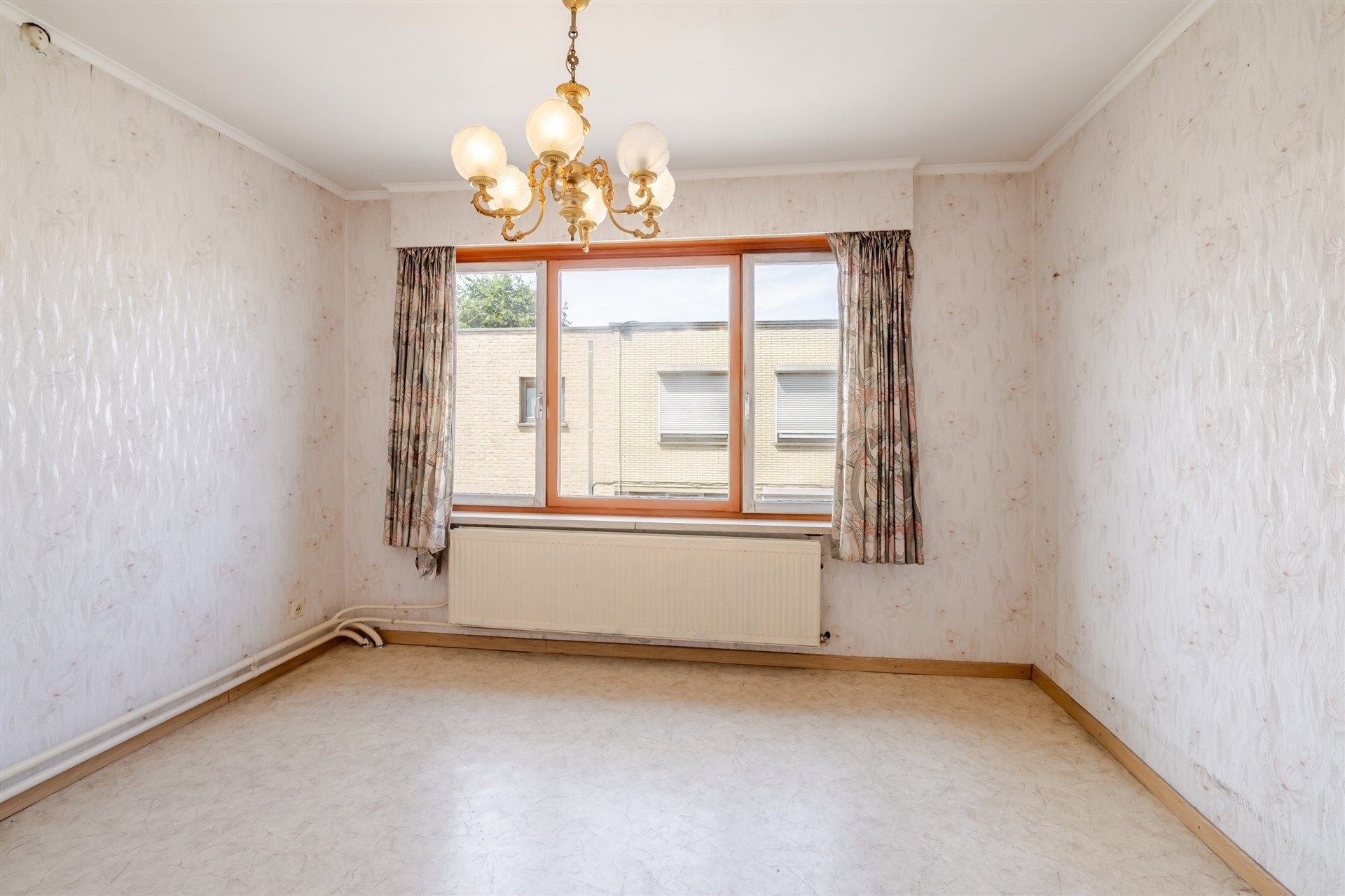 Halfopen renovatiewoning met  verdere mogelijkheden in centrum Wetteren foto 17
