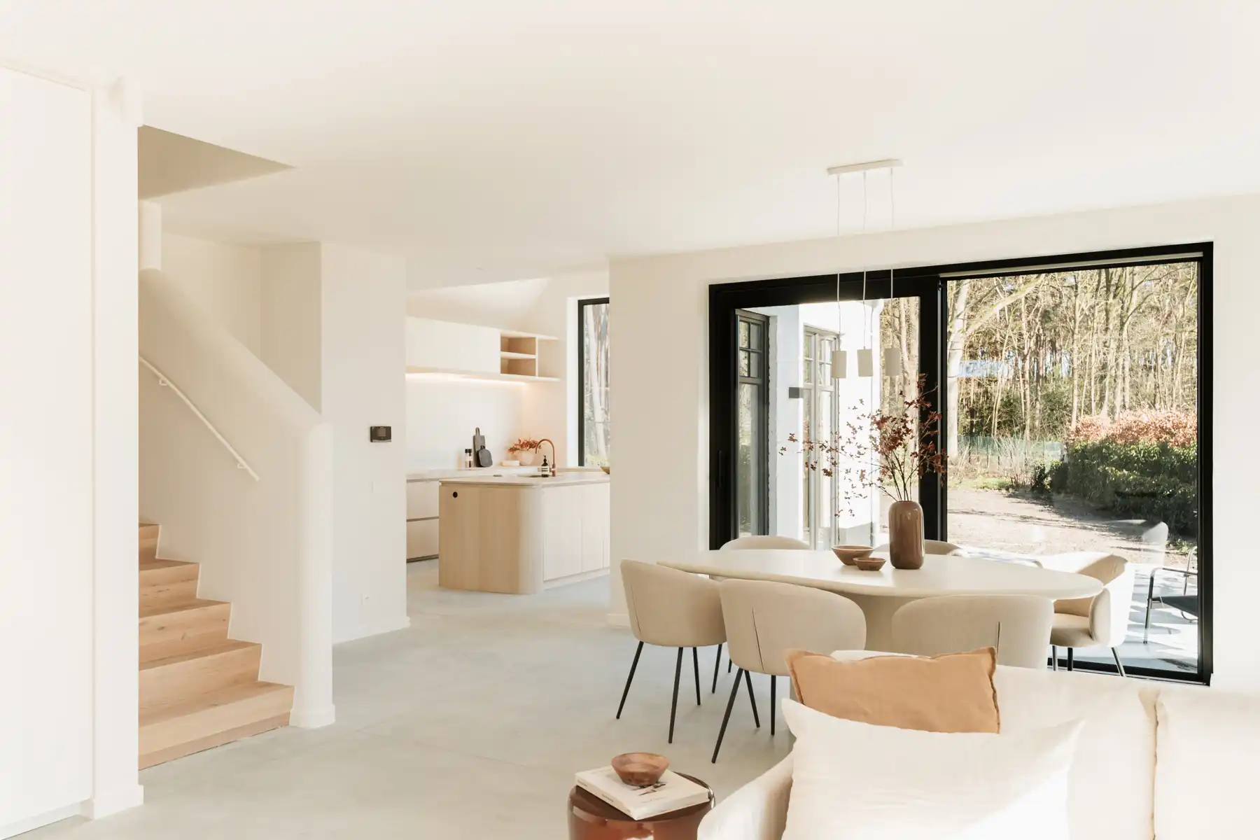 Stijlvolle nieuwbouwwoning met zicht op blijvend groen foto 5