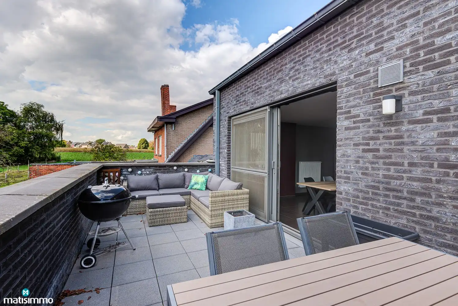 DUPLEXAPPARTEMENT MET 2 SLAAPKAMERS, 1 CARPORT, 1 AUTOSTAANPLAATS, TERRAS, AIRCO EN ZONNEPANELEN TE GROTE-SPOUWEN foto 11