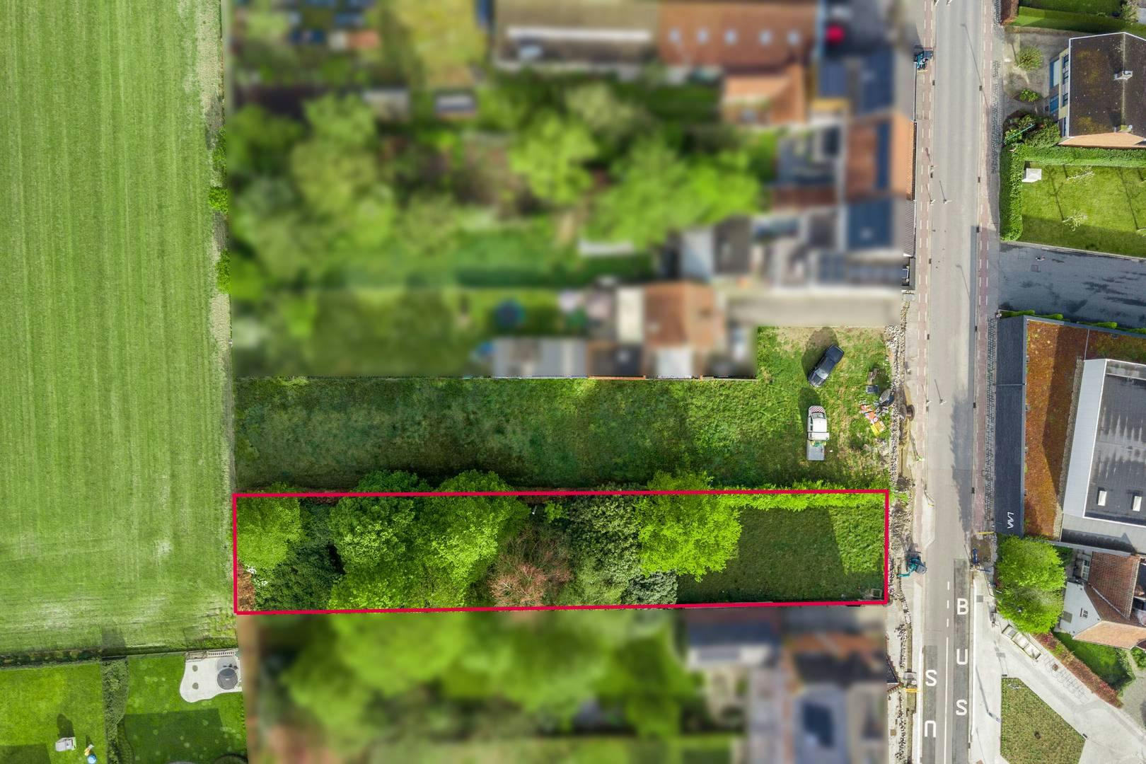 Ruim stuk bouwgrond te koop nabij centrum Sint-Baafs-Vijve foto 1