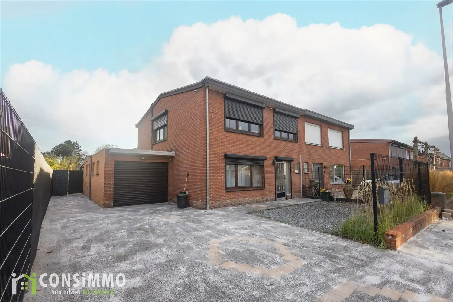 Ruime halfopen woning met 4 slaapkamers in Houthalen-Oost foto 3