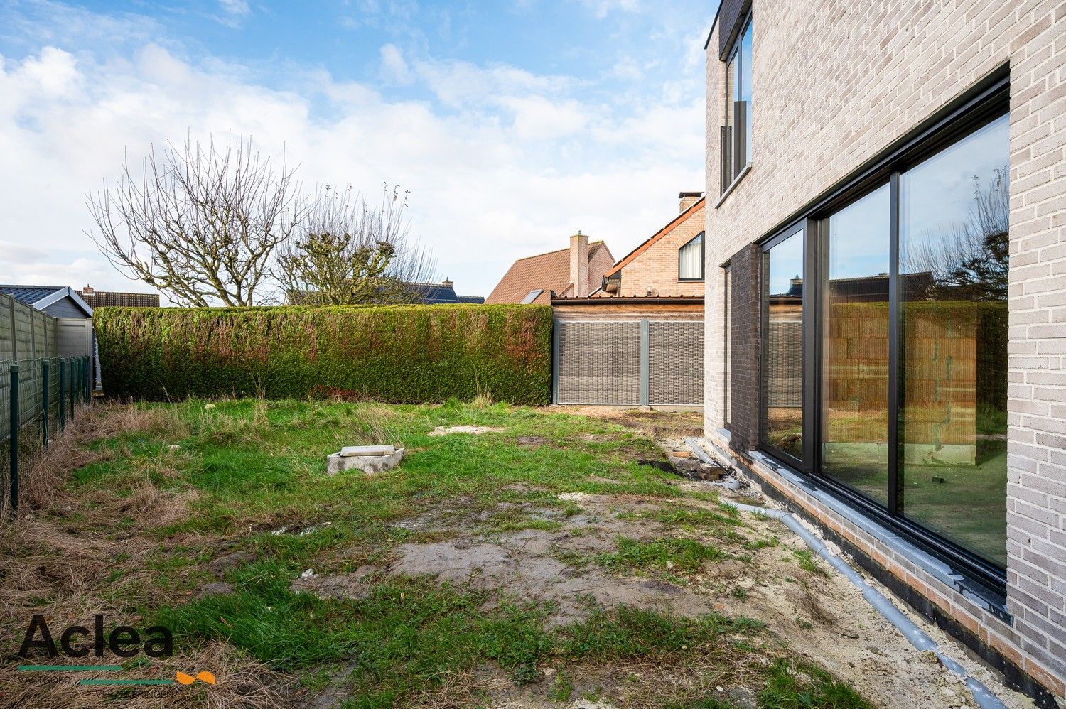 Afgewerkte nieuwbouw villa in een rustige wijk foto 5