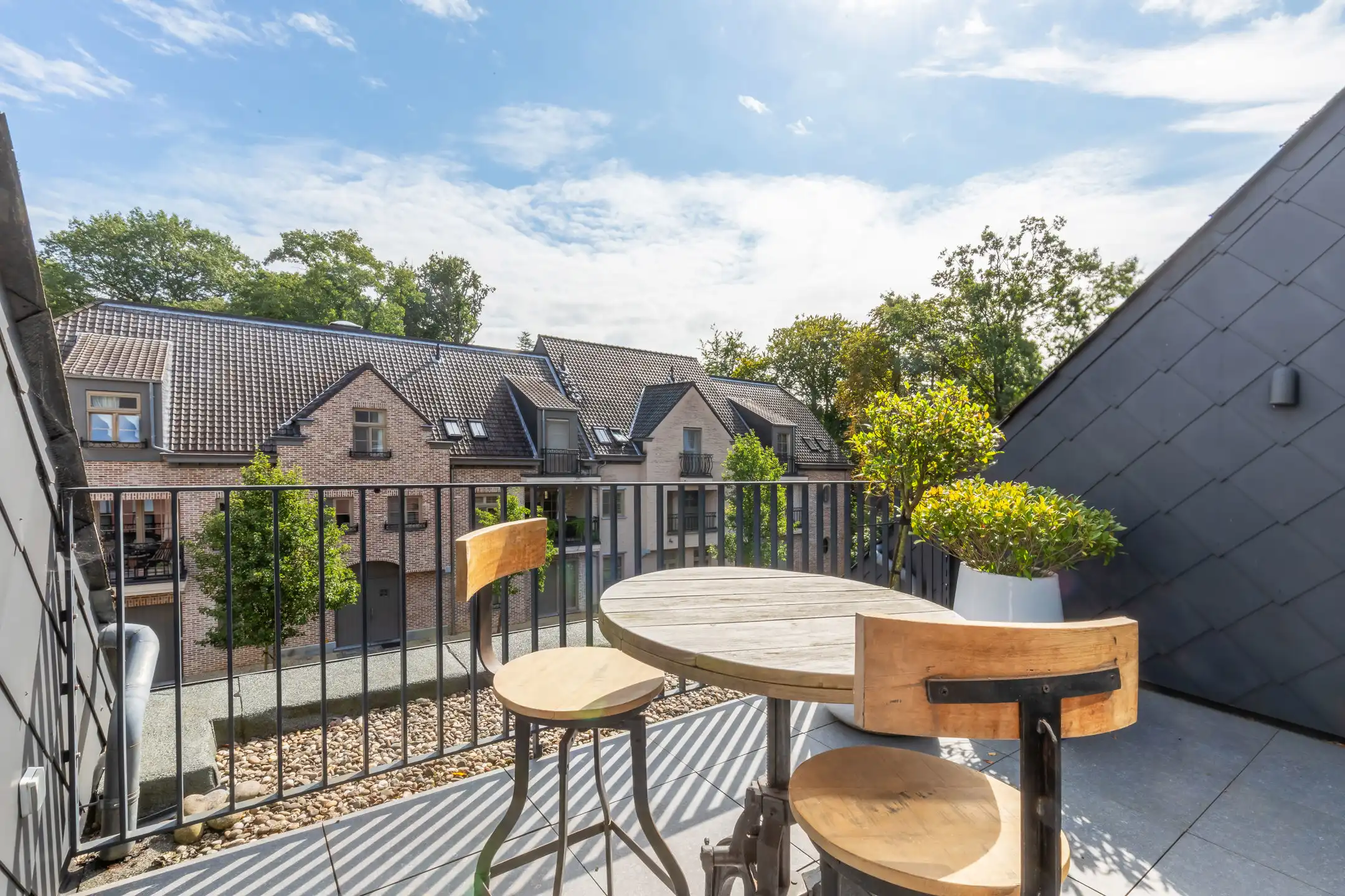 Unieke duplex met lift, terras en optionele parking foto 17