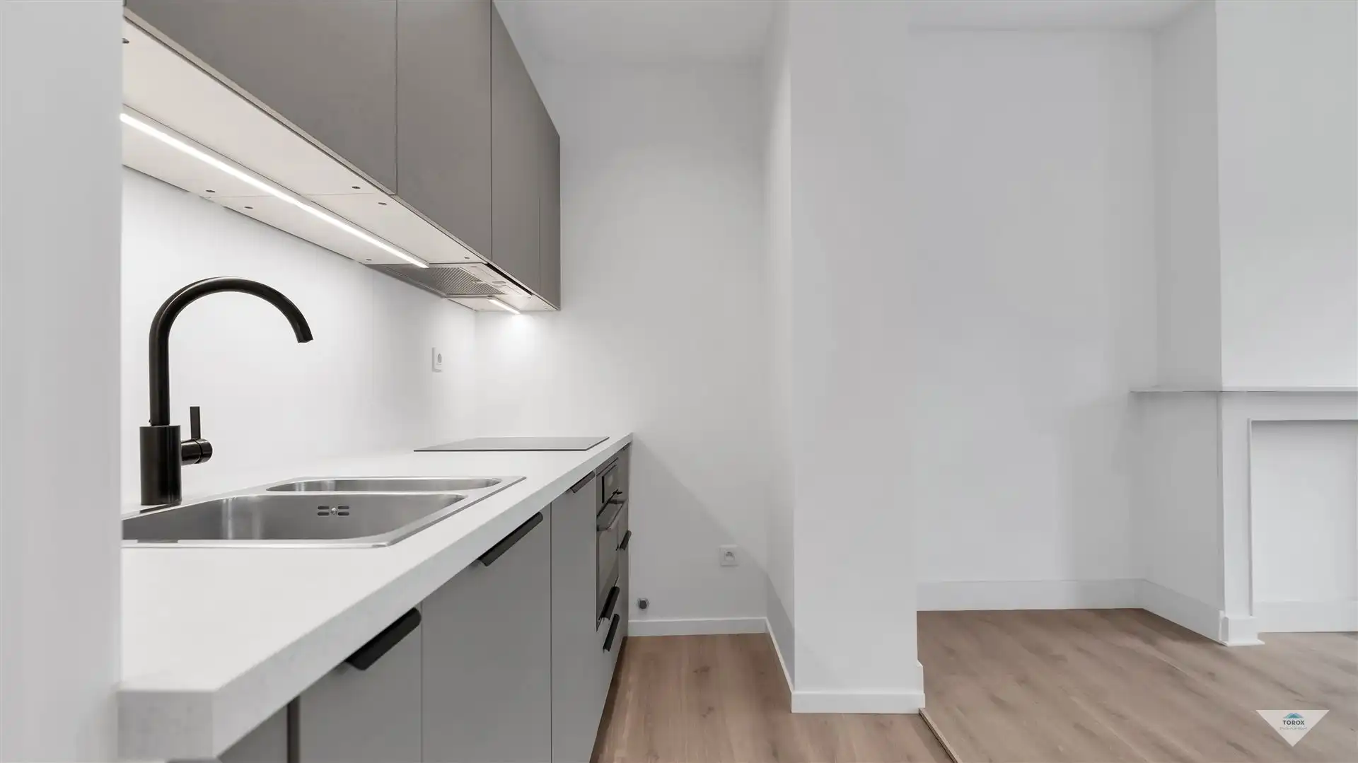 Gerenoveerd appartement met 2 slaapkamers in centrum SJW foto 5