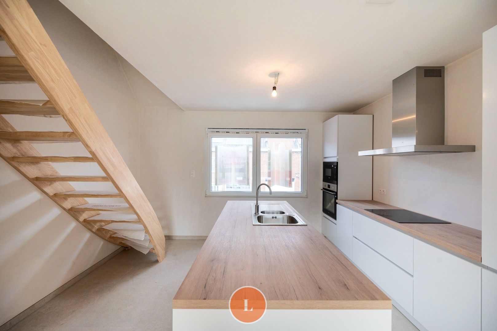 Duplex nieuwbouwappartement te koop in Geluwe foto {{pictureIndex}}