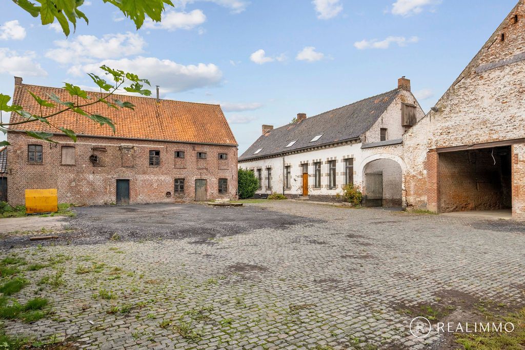 Authentieke vierkantshoeve op mooie ligging met tal van mogelijkheden foto 17