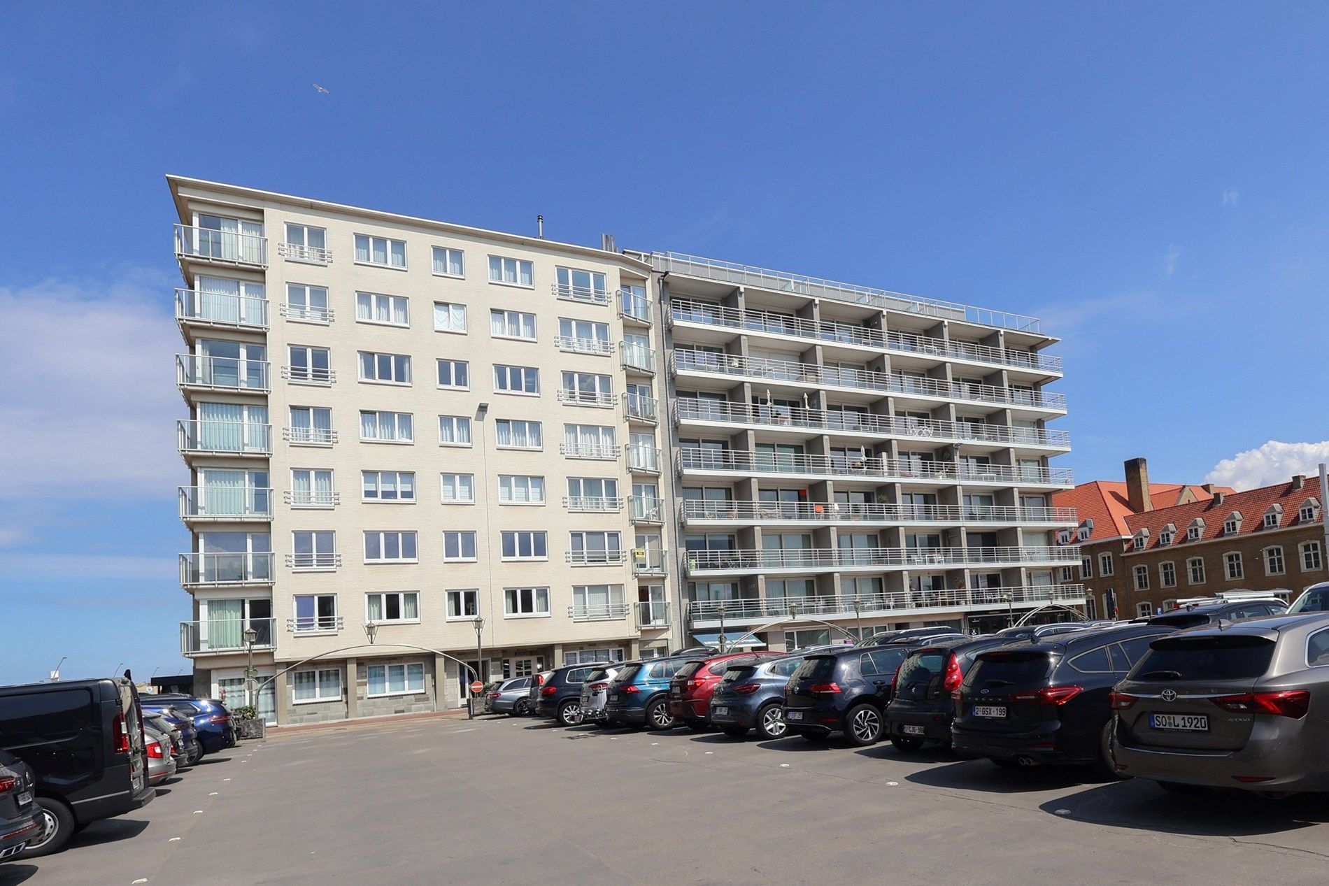 Zonnig appartement met 2 slaapkamers en garage in Oostduinkerke foto 13