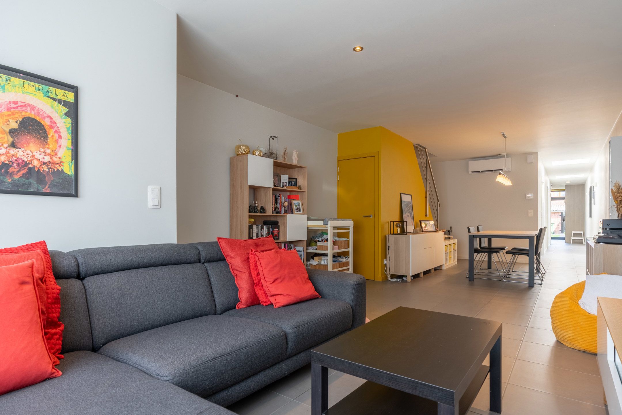 Volledig vernieuwde  woning met garage op rustige ligging  foto 9
