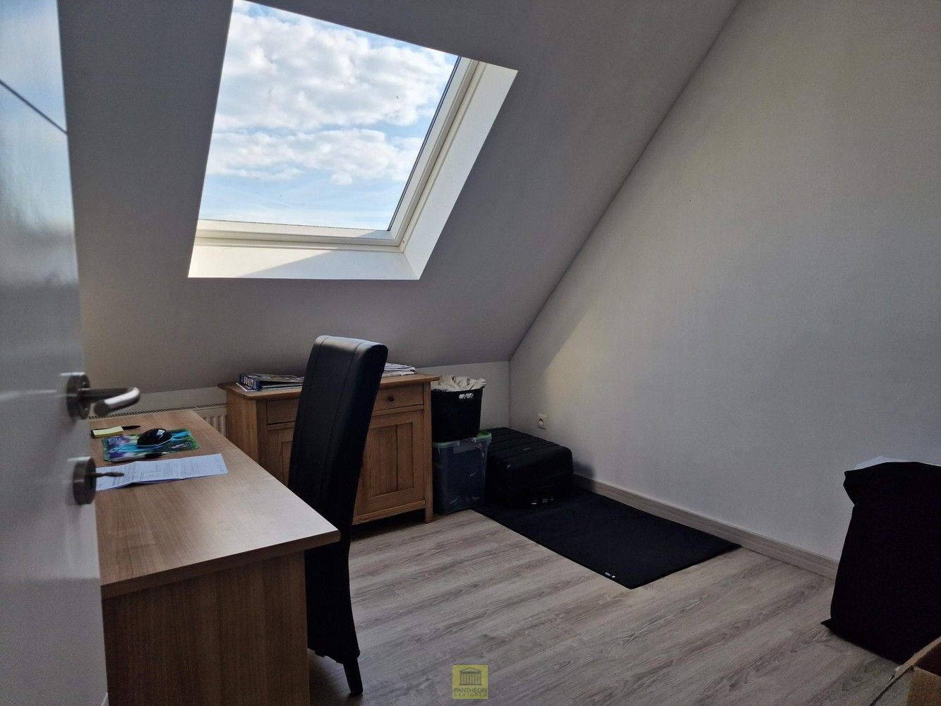 Ruim duplexappartement met aangenaam terras én garage! foto 15