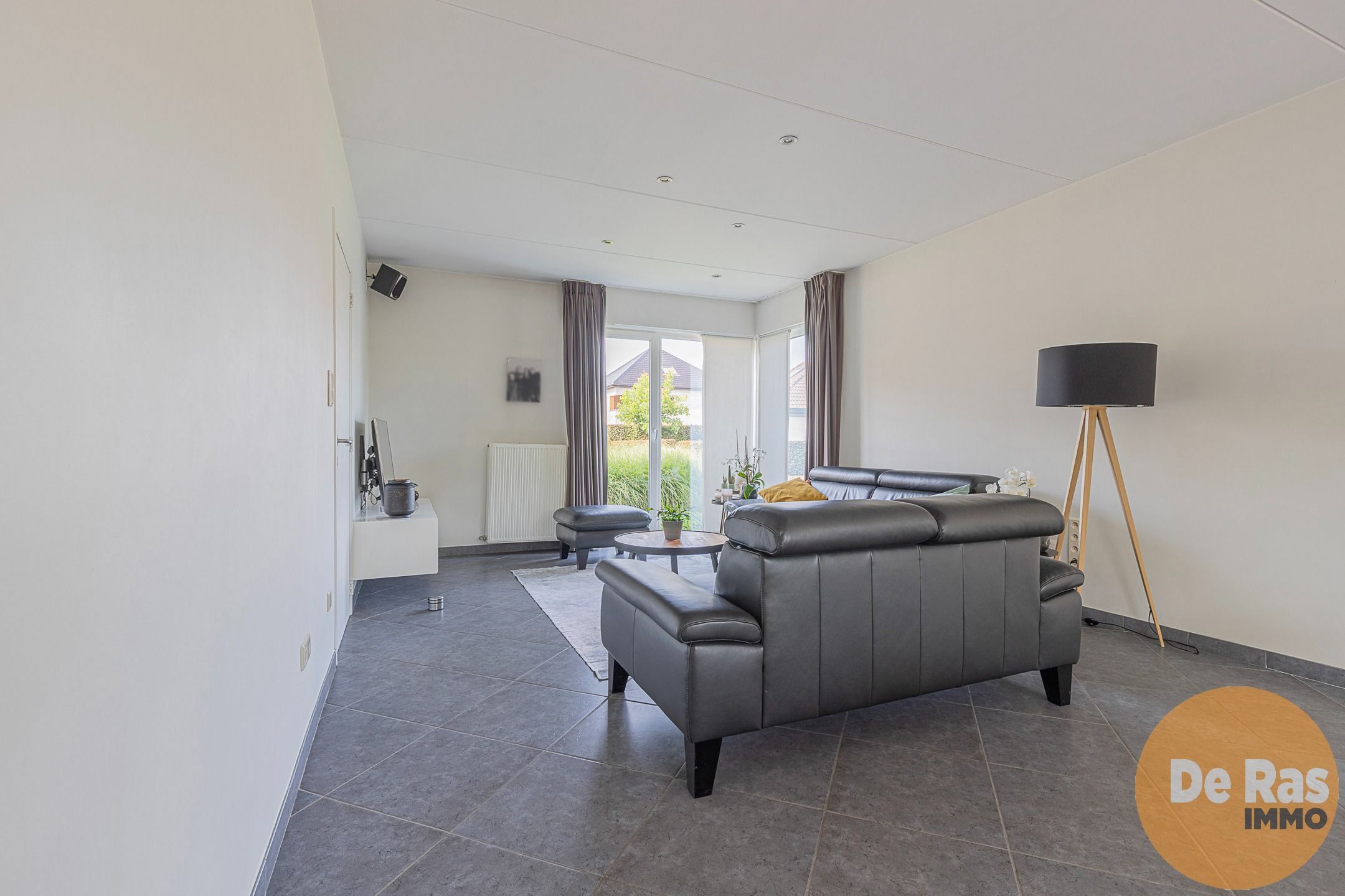 ZELE -Instapklare woning met 3 kamers op uitstekende locatie foto 4