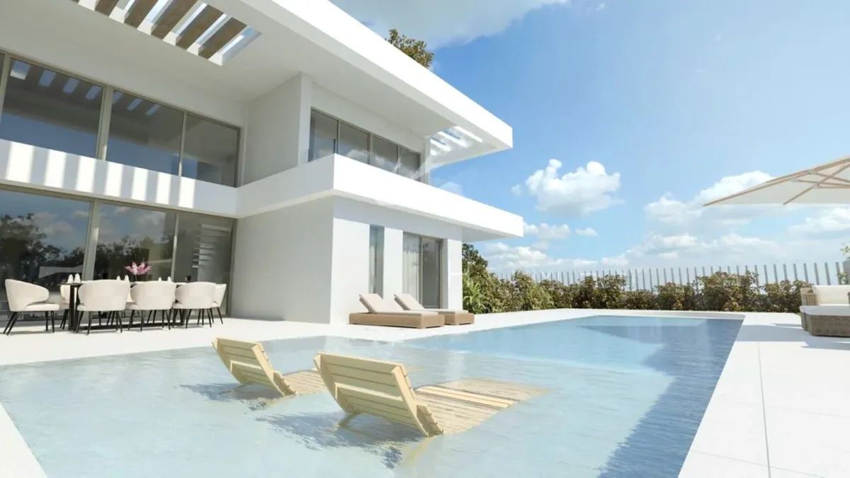 Jouw droomvilla aan de Costa del Sol – wakker worden met zeezicht, leven met luxe foto {{pictureIndex}}