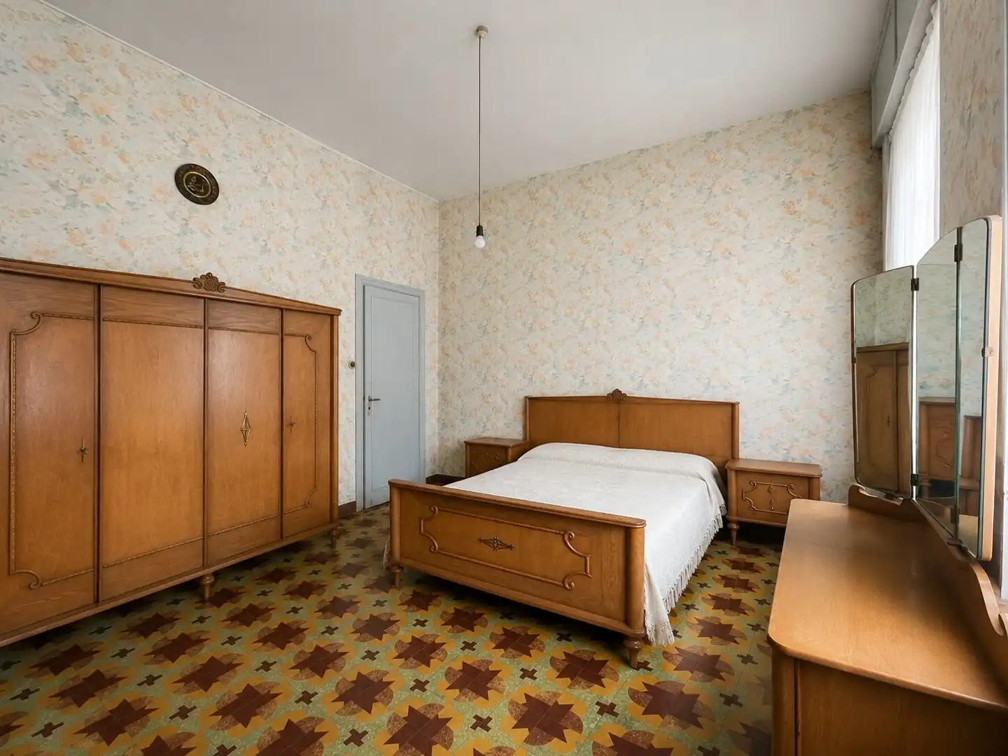 Moorslede - Te renoveren woning op ruim perceel van 537 m² foto 4