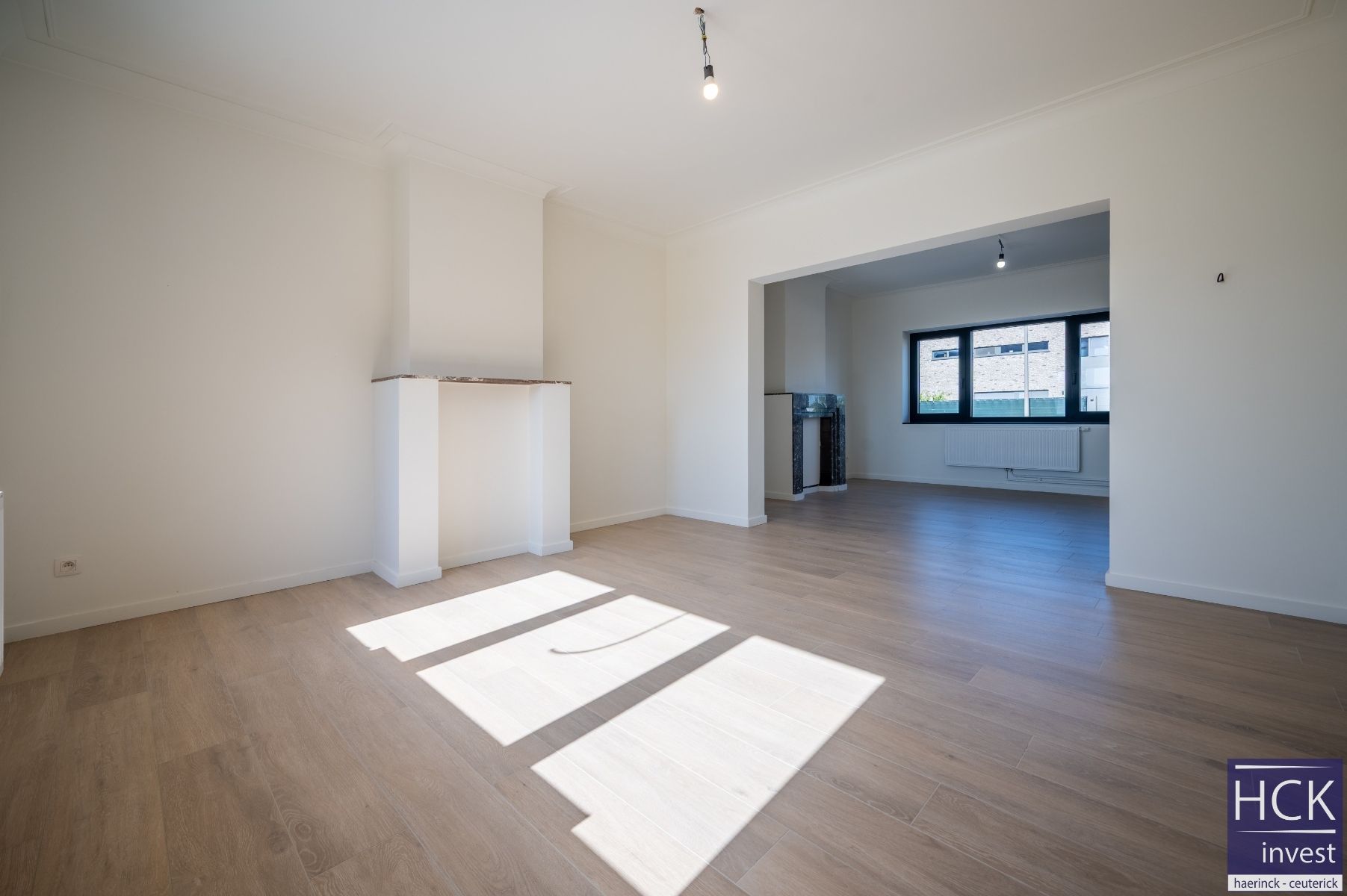 KRUISHOUTEM - Gerenoveerde en instapklare woning met 4 SLPK! foto 5