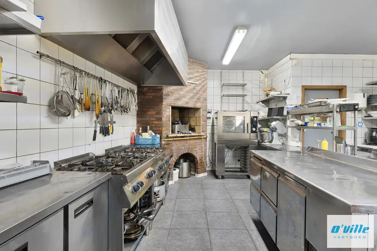 Opbrengsteigendom met horeca en 2 appartementen foto 11
