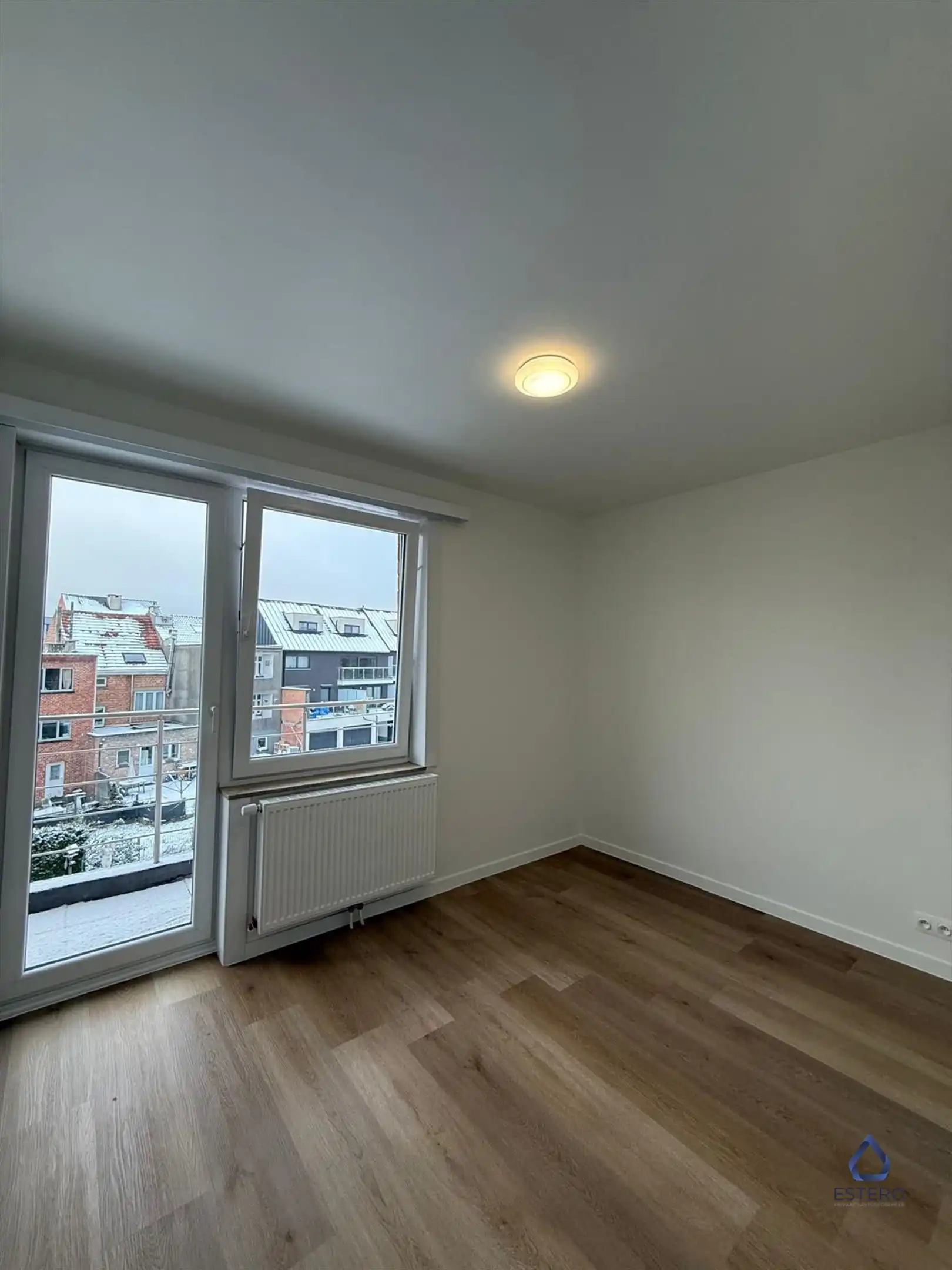 Gerenoveerd 2 slaapkamer appartement in Zellik foto 7