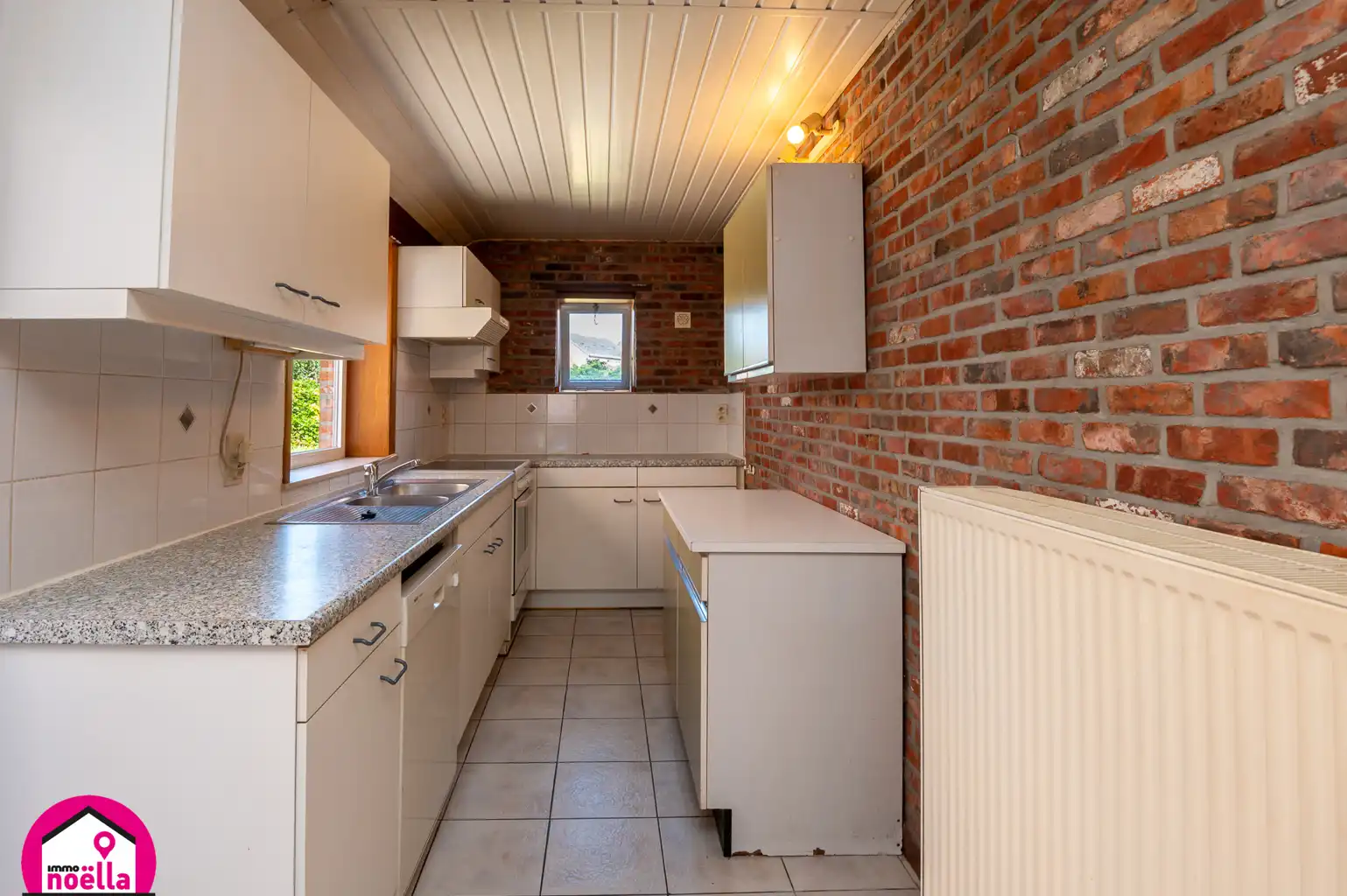 Te koop: te renoveren rijwoning op toplocatie foto 12