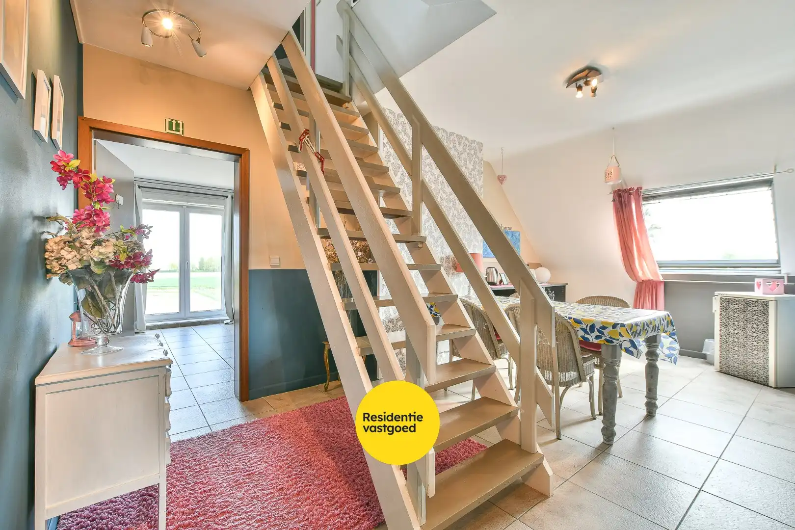 Unieke investeringskans: karaktervol hotel met 18 kamers & woonmogelijkheden te koop!  foto 30