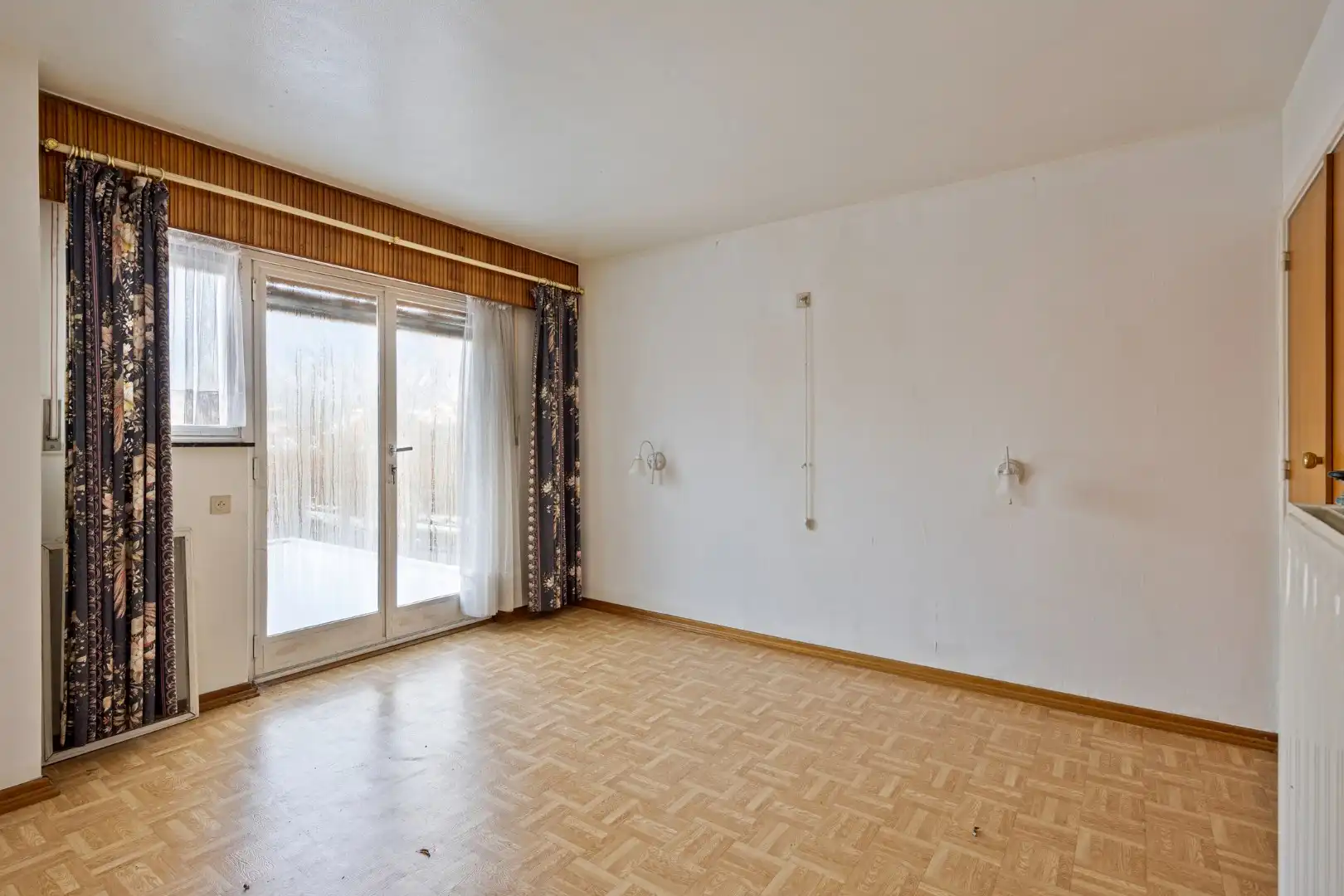 Ruime te renoveren gezinswoning met 4 slpks in het centrum van Herentals ! foto 14