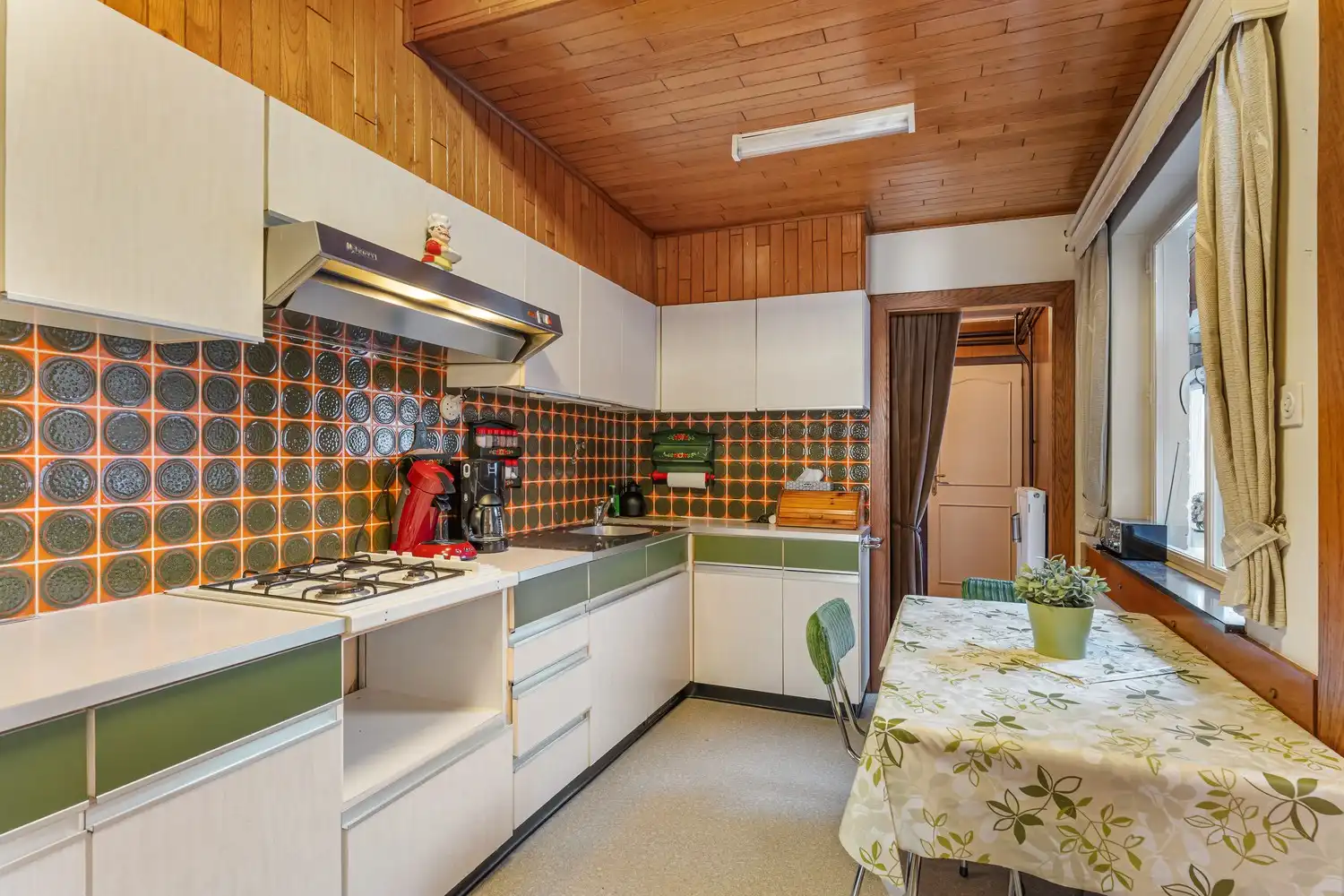 Charmante renovatiewoning op rustige toplocatie in Hasselt! foto 5