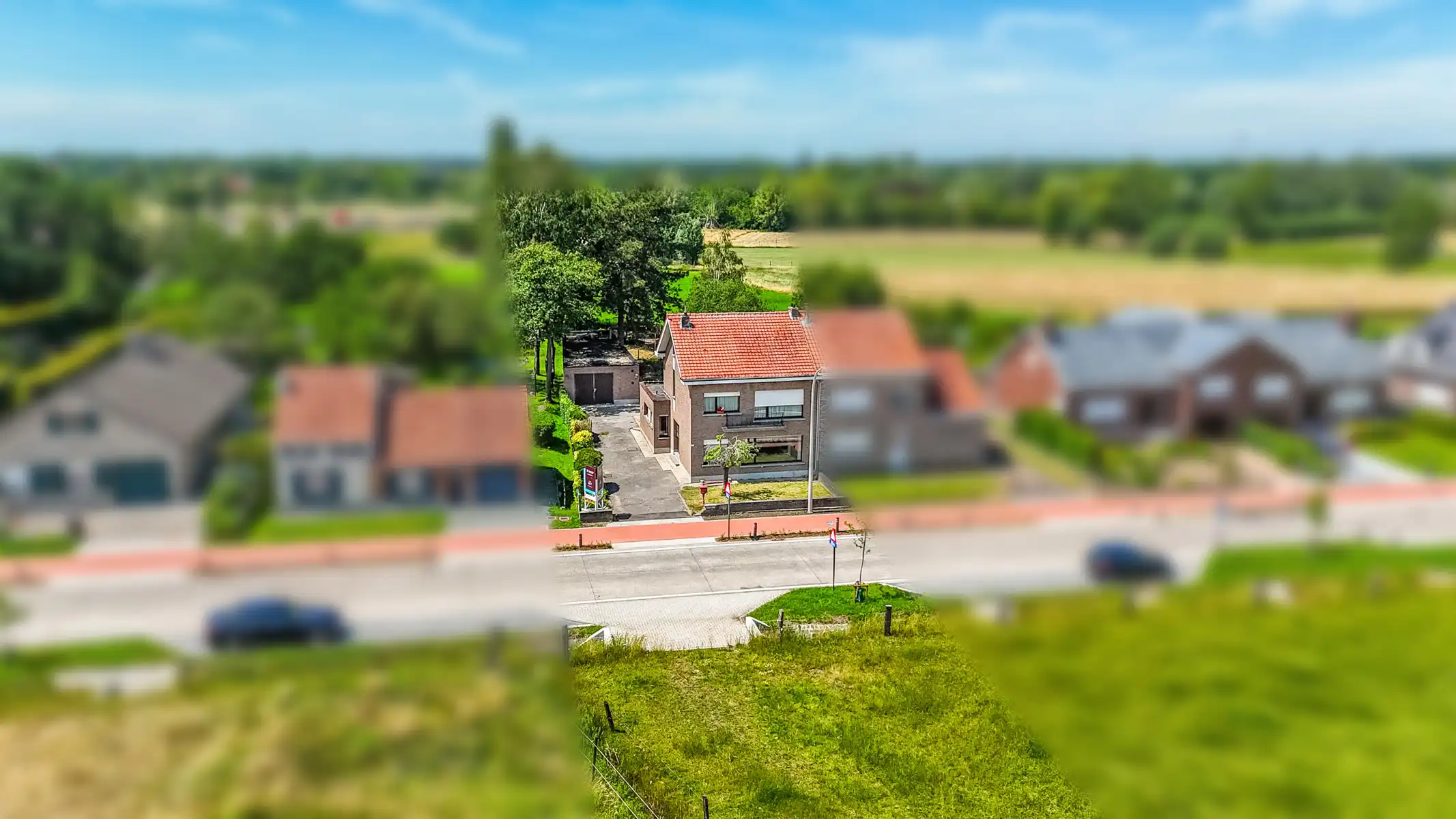 Statige woning met vrij uitzicht & vergund bijgebouw foto 9