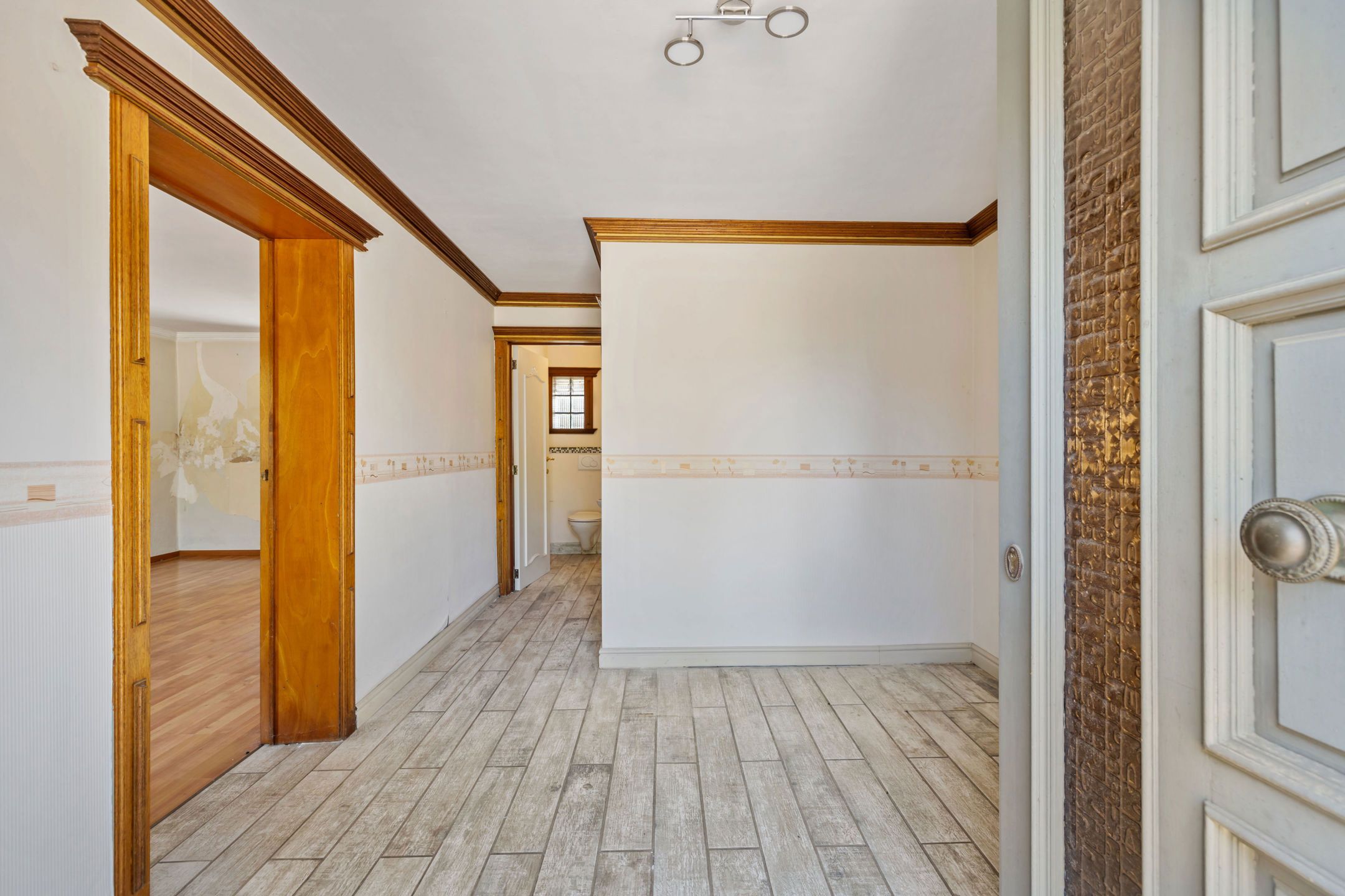 Ruime woning met garage + atelier + (bouw) grond op 9a 30ca foto 12