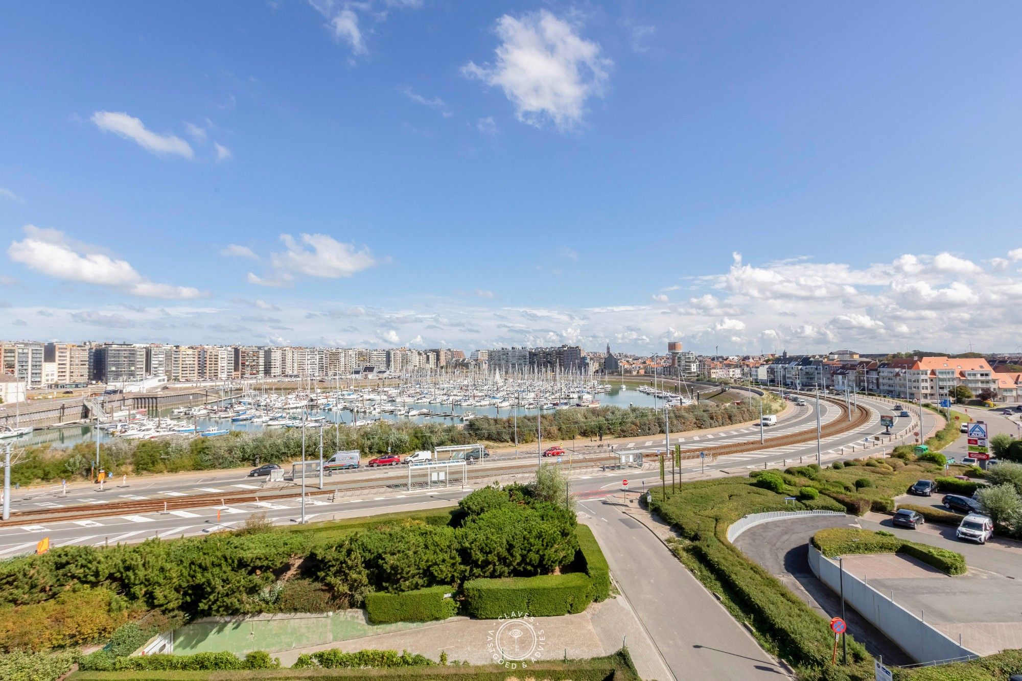 Ruim duplex-appartement met twee terrassen en garagebox aan de jachthaven van Blankenberge foto 2
