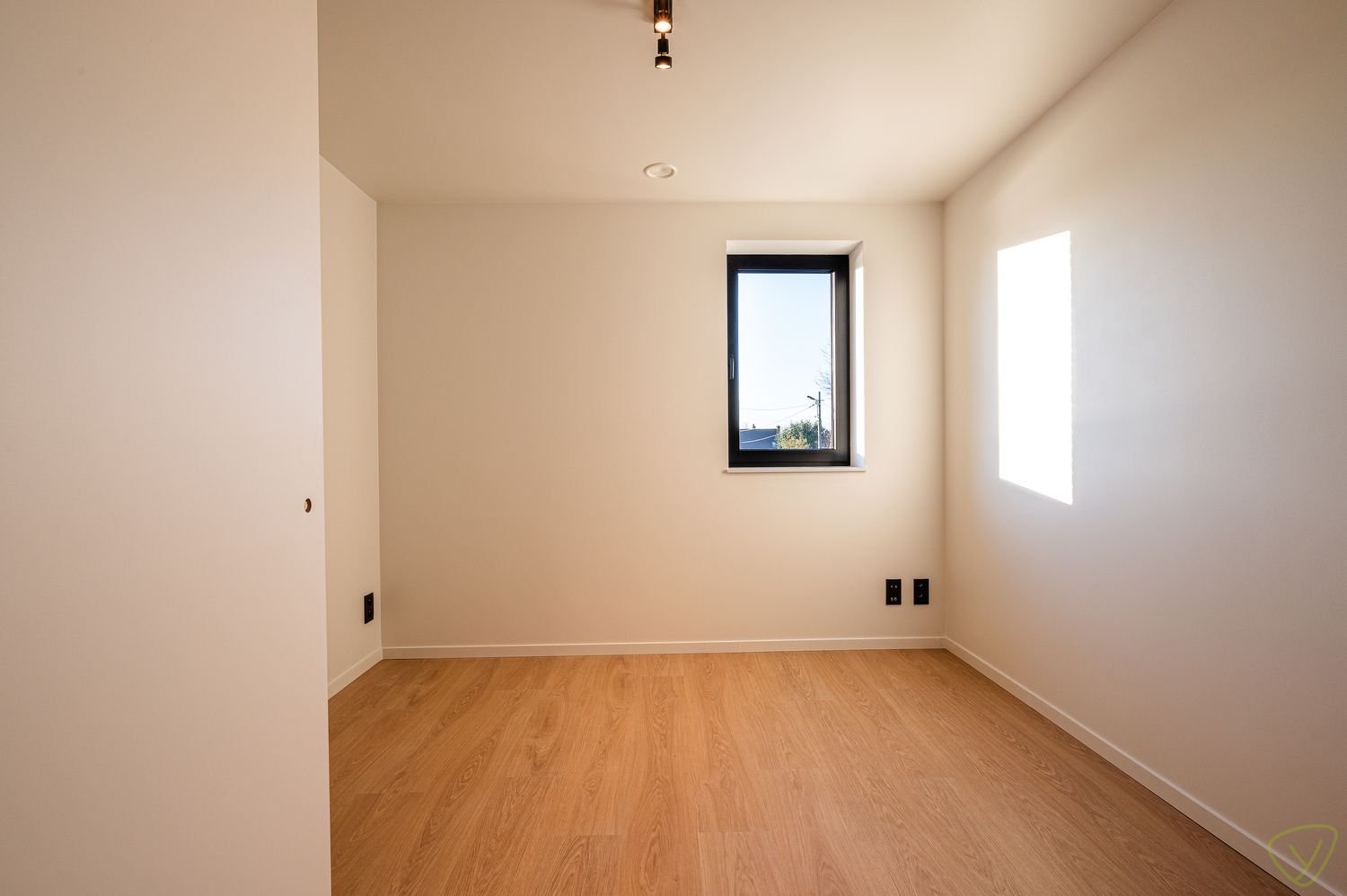 Uitzonderlijke woning te huur te Maldegem met een superieure afwerking. foto 15