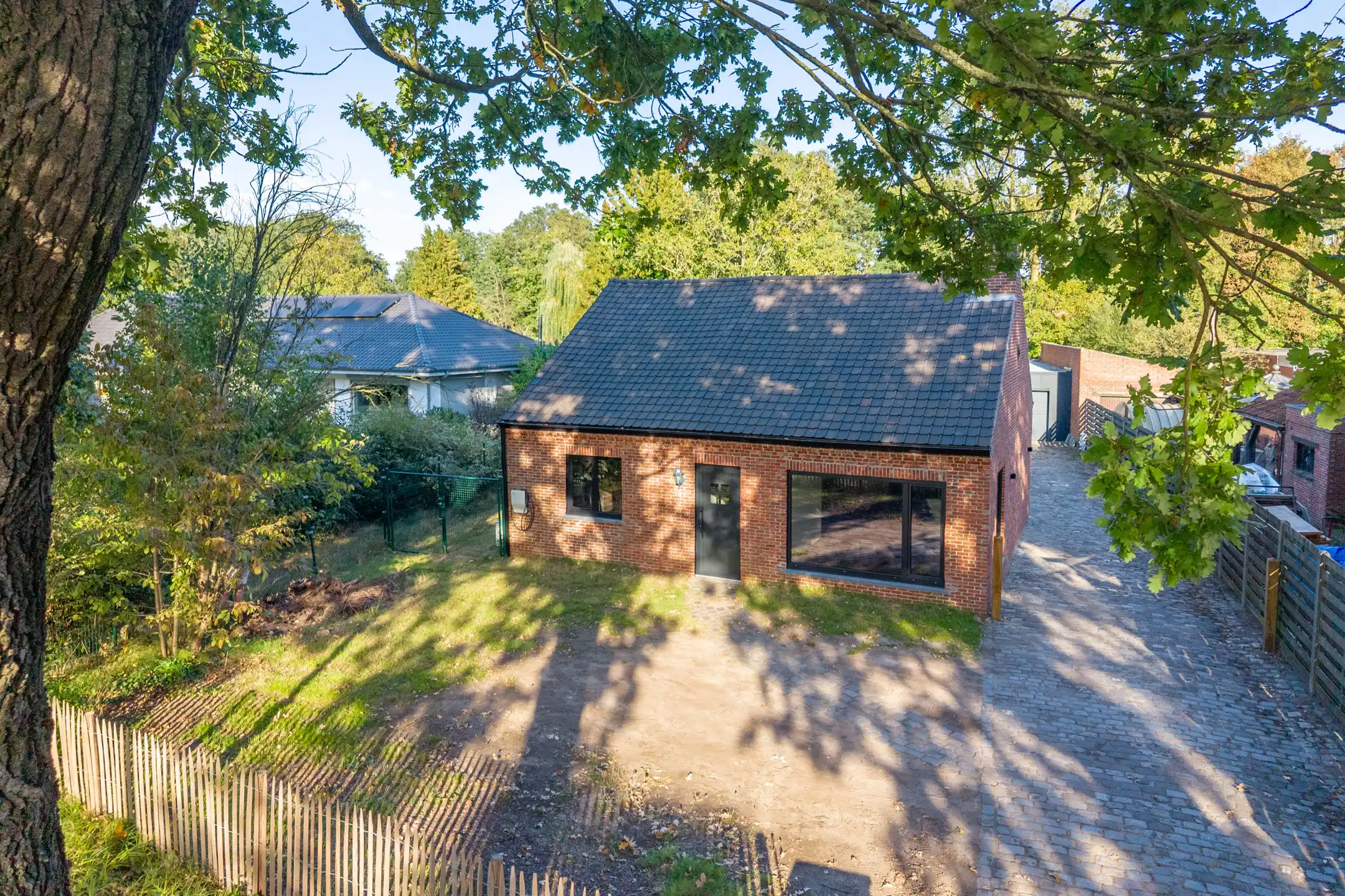 Ger. woning met 3 slpk en grote garage/werkplaats op 1.705 m² foto 37