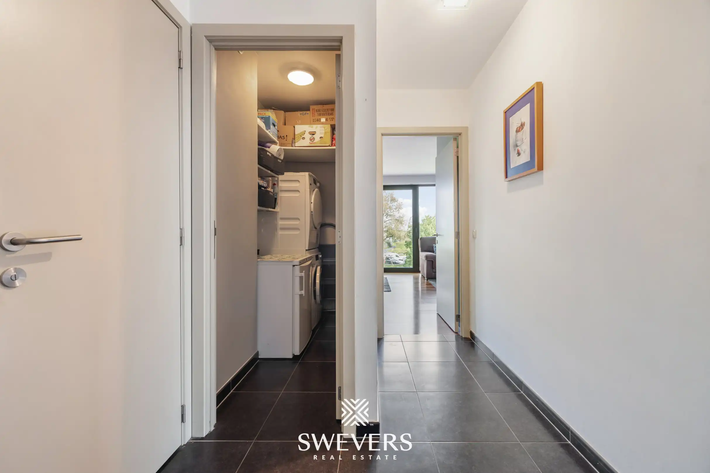 Uitstekend gelegen appartement met 2 slaapkamers en ondergrondse staanplaats foto 9