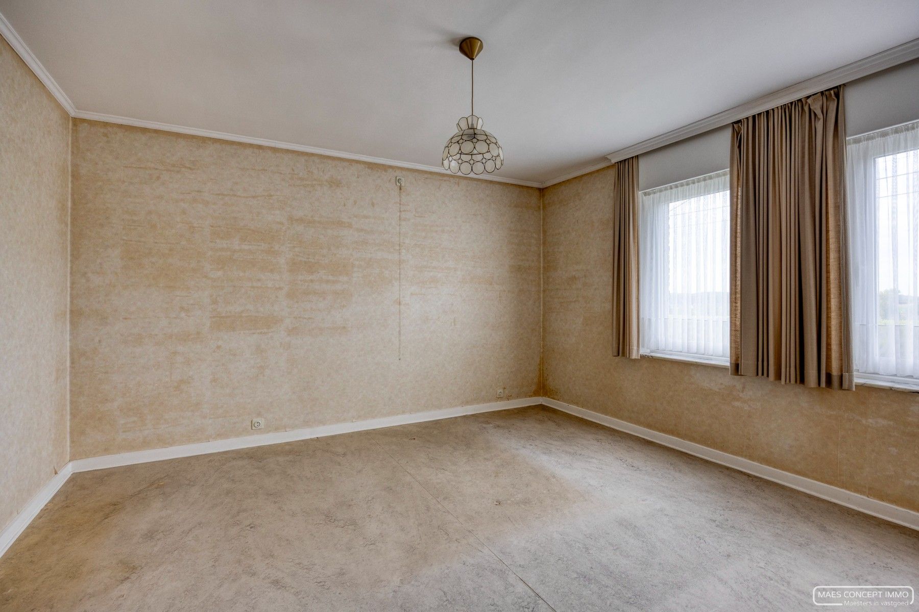 Te renoveren woning te koop te Anzegem met prachtig verzicht foto 6