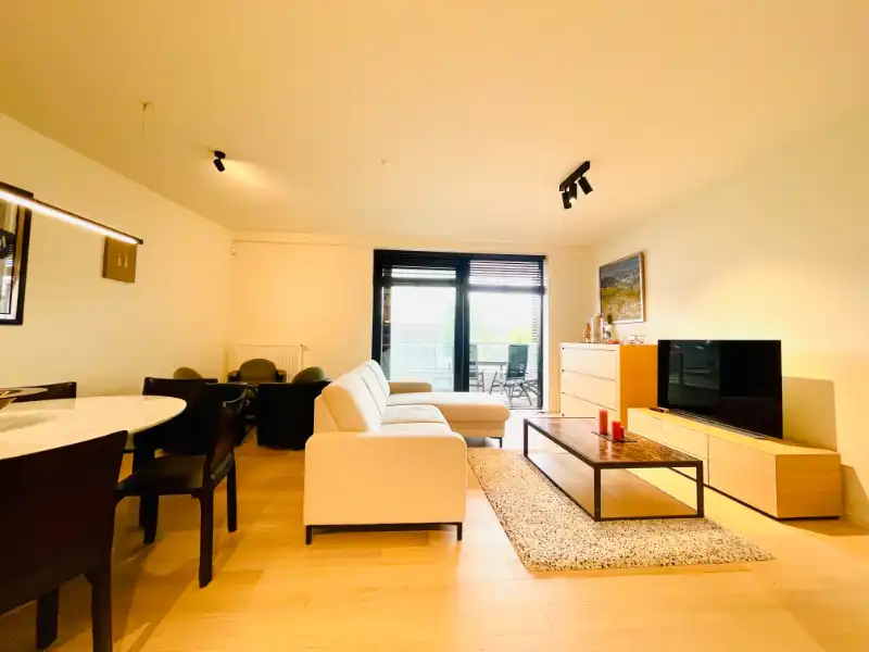 Twee slaapkamer appartement in het hartje van Deinze foto 3