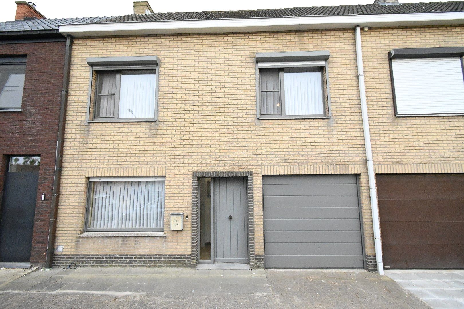 Rijwoning met garage en tuinterras gelegen rand centrum Maldegem foto 2