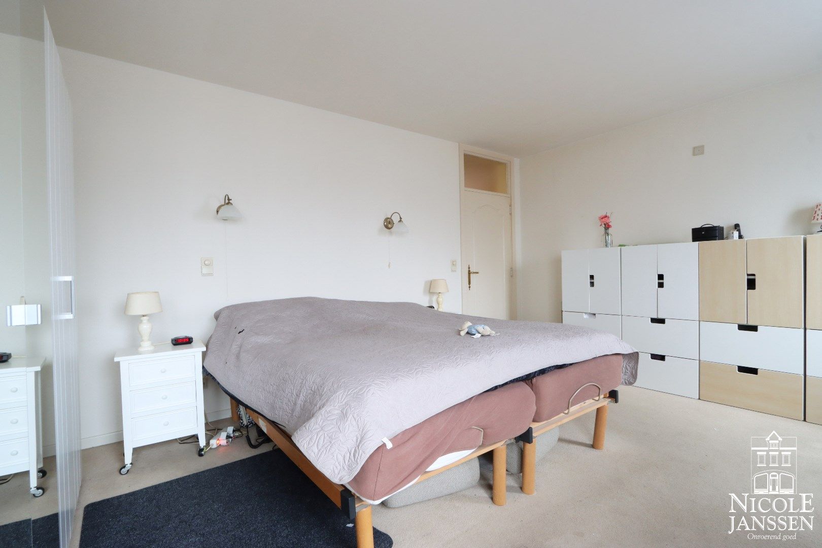 Ruim en instapklaar appartement met terras vlakbij het centrum foto 13