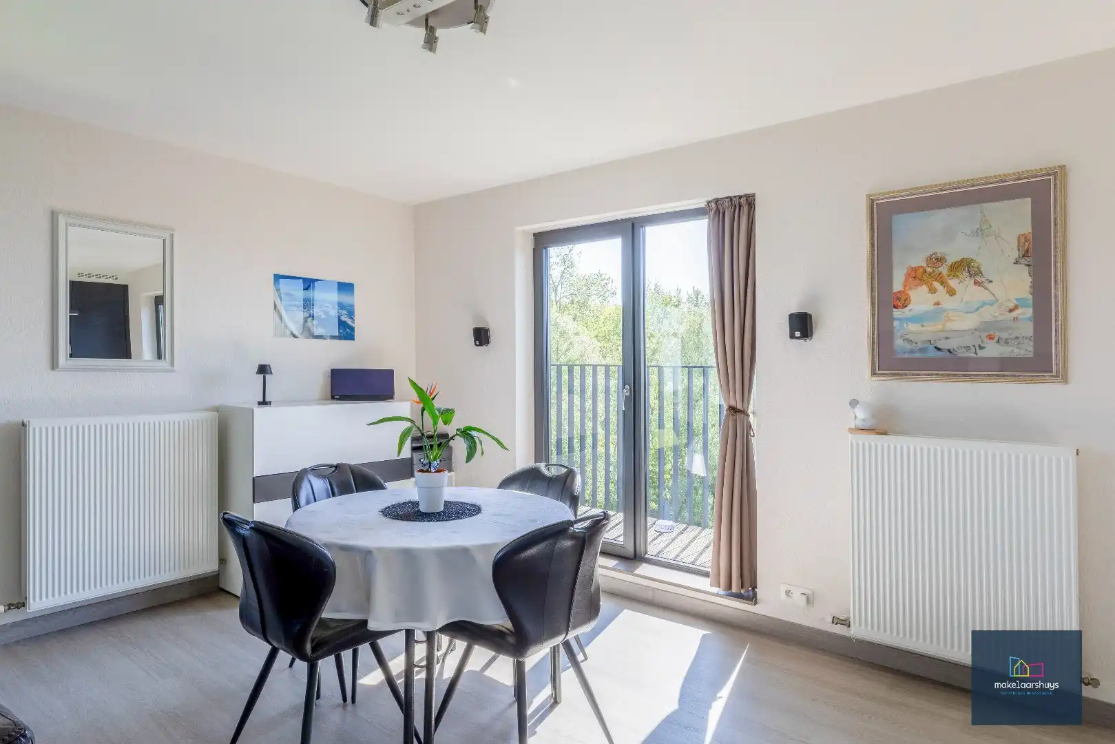 Penthouse met 2 slp. ruim terras, 2 st.plaatsen & kelder foto 5