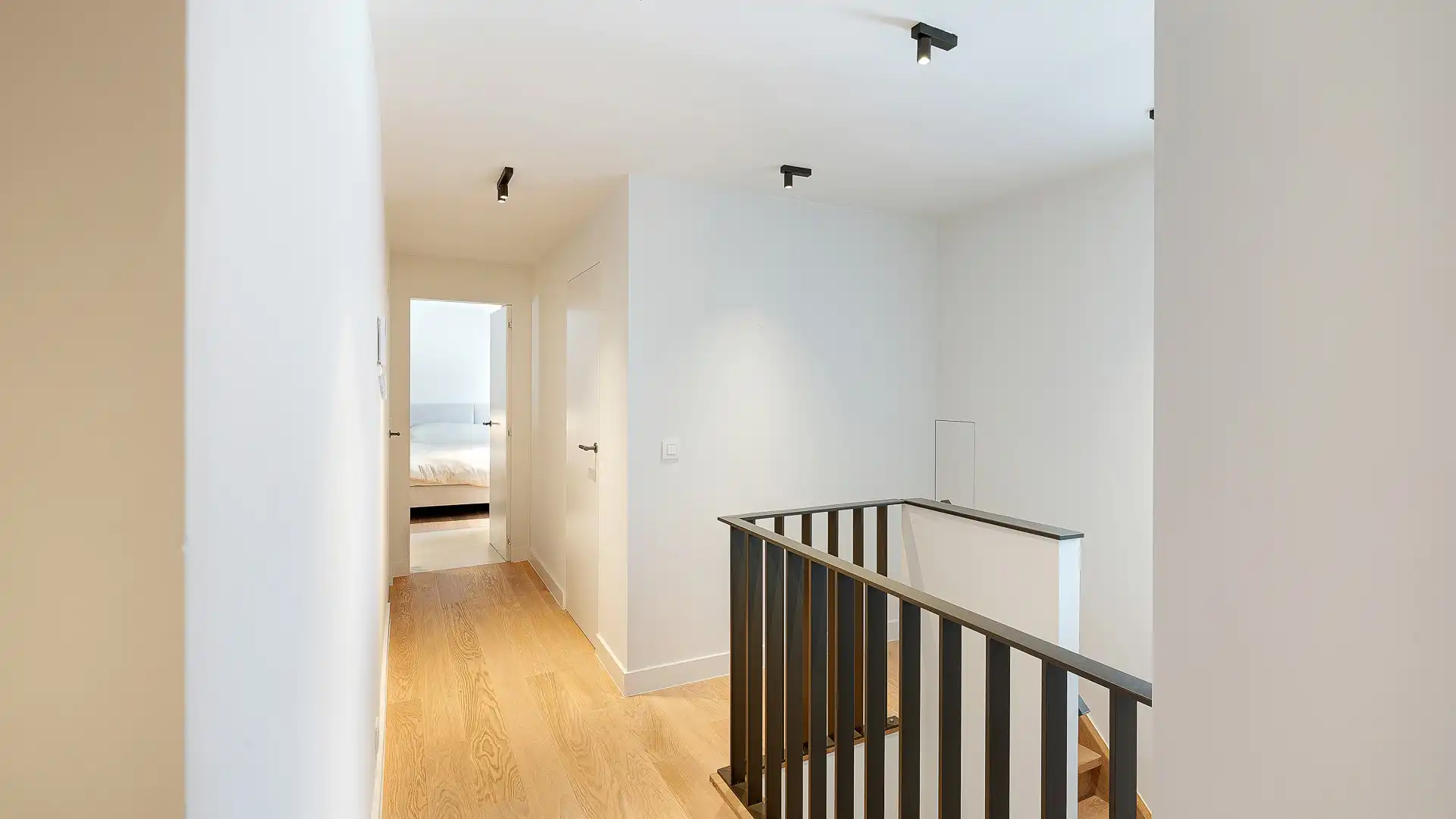 Prachtig gerenoveerd duplex appartement [J. Nellenslaan -Duinbergen]. foto 12